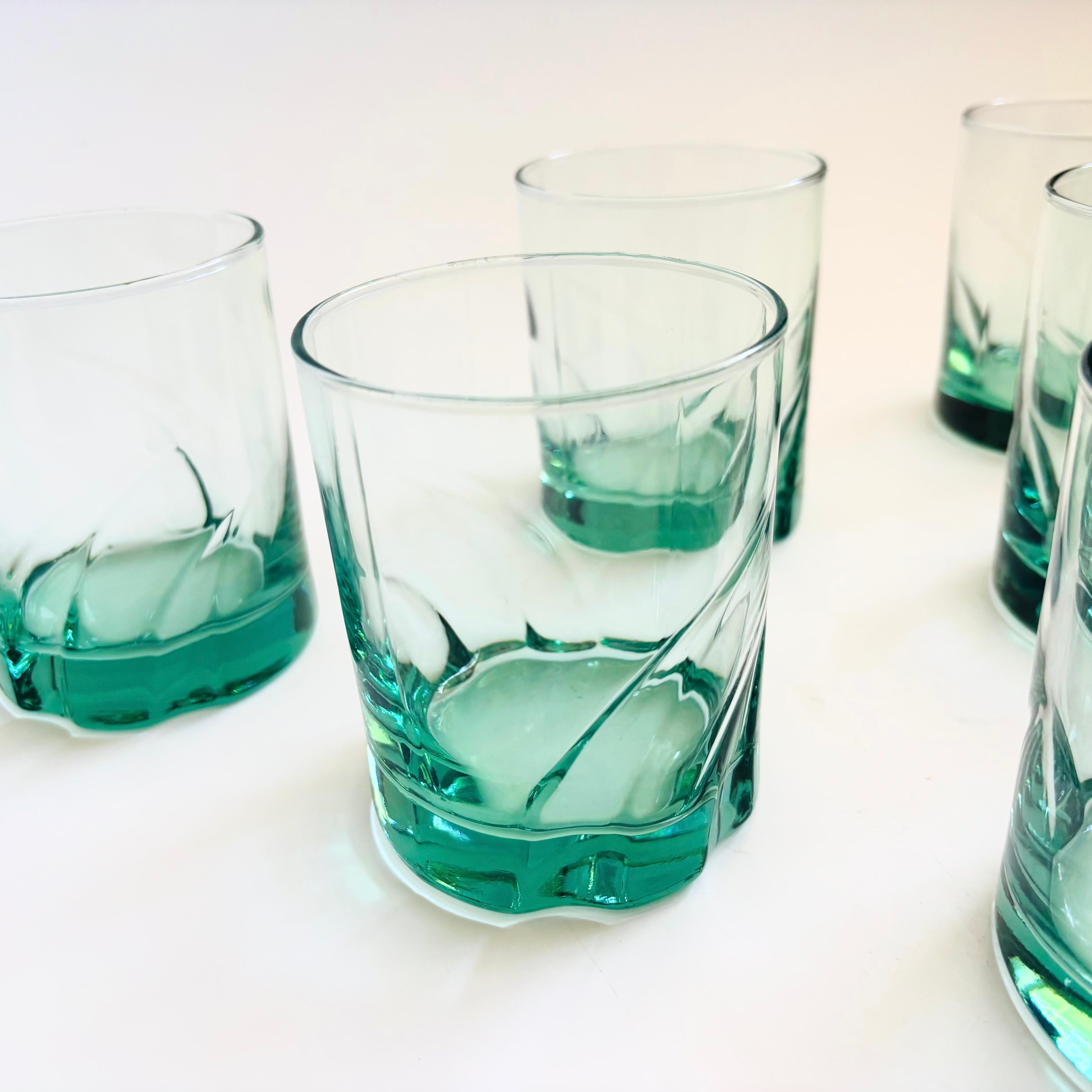 Vasos Bajos Verde Pálido - Set de 6 en Bueno estado para la venta en Fairfield, CA