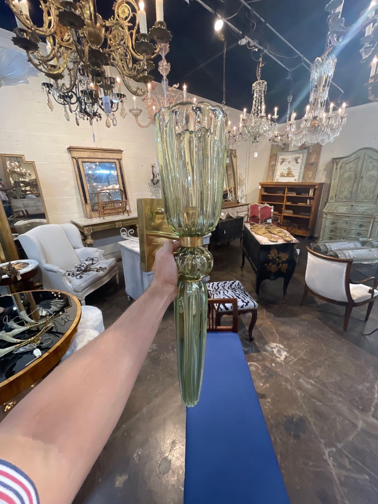 Apliques de latón y cristal de Murano verde pálido de Seguso Latón en venta