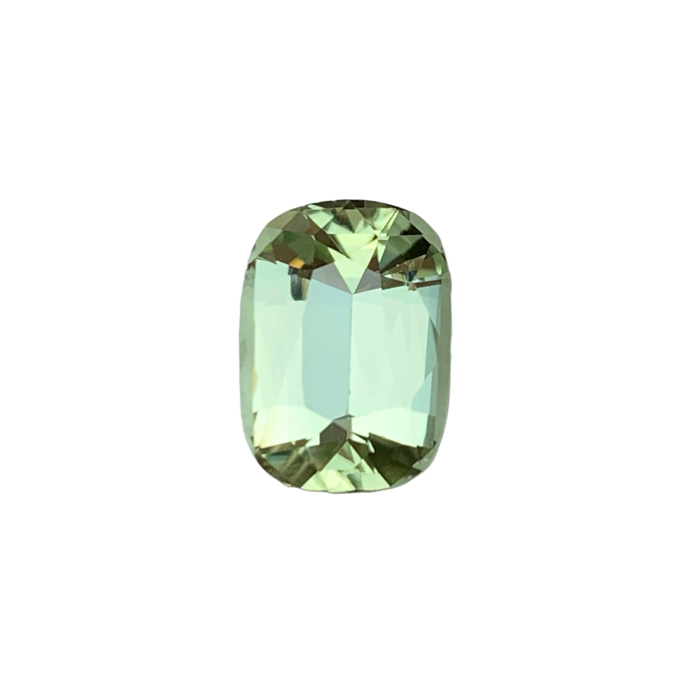 Pale Green Natural Tourmaline Gemstone 5.35 Ct Step Cushion Cut for Ring/Pendant For Sale 6