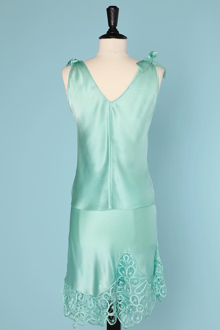Ensemble aus blassgrünem Seidenseiden-Kleidung mit durchsichtiger Büste Lolita Lempicka  im Angebot 1