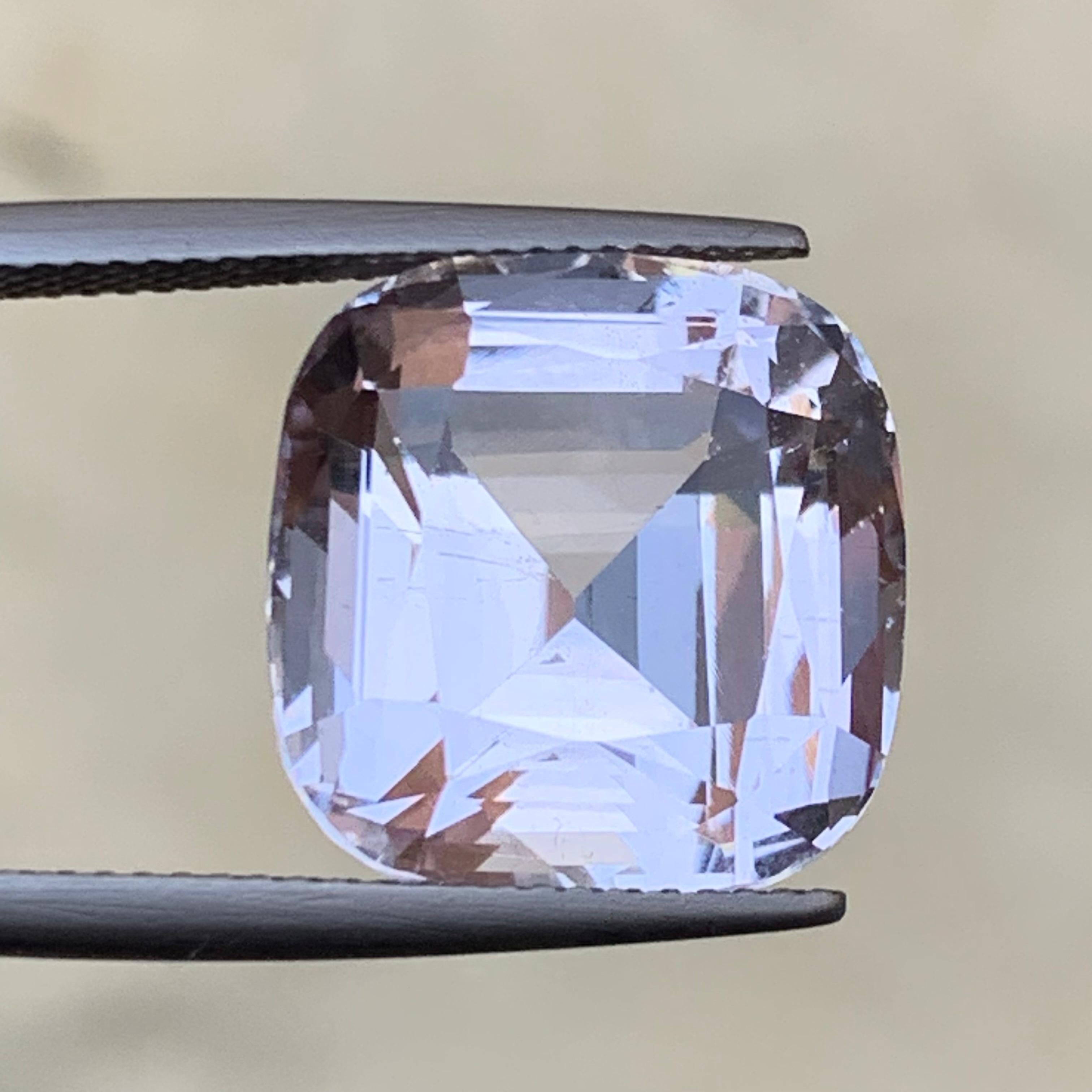 Pale Peachy Pink Hue Natural Morganite Pendant, Ring Gemstone 16 Ct Cushion Cut For Sale 2