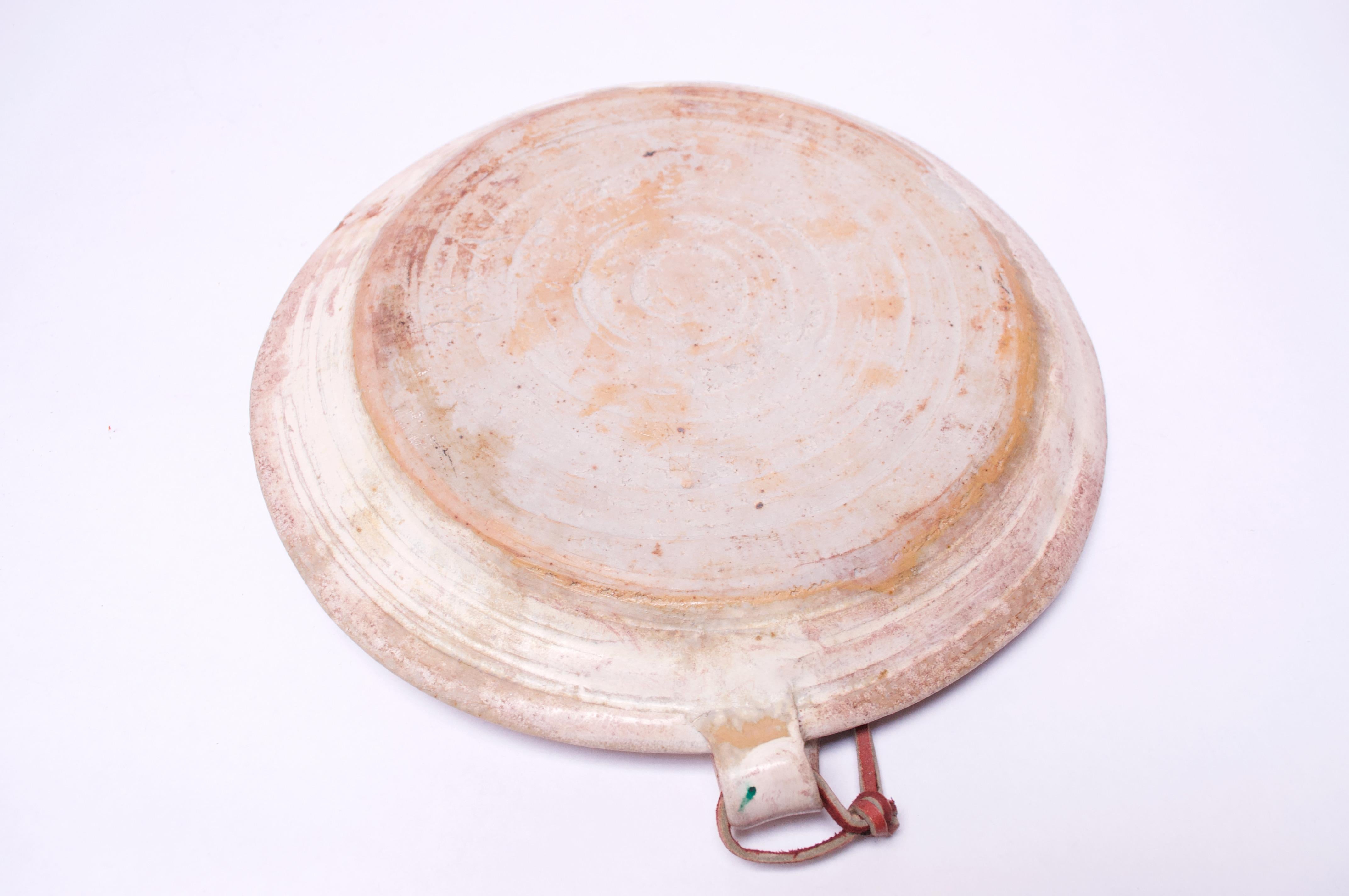 Pale Pink and Brown Stoneware Charger Signed Polk, 1972 In Good Condition For Sale In Brooklyn, NY