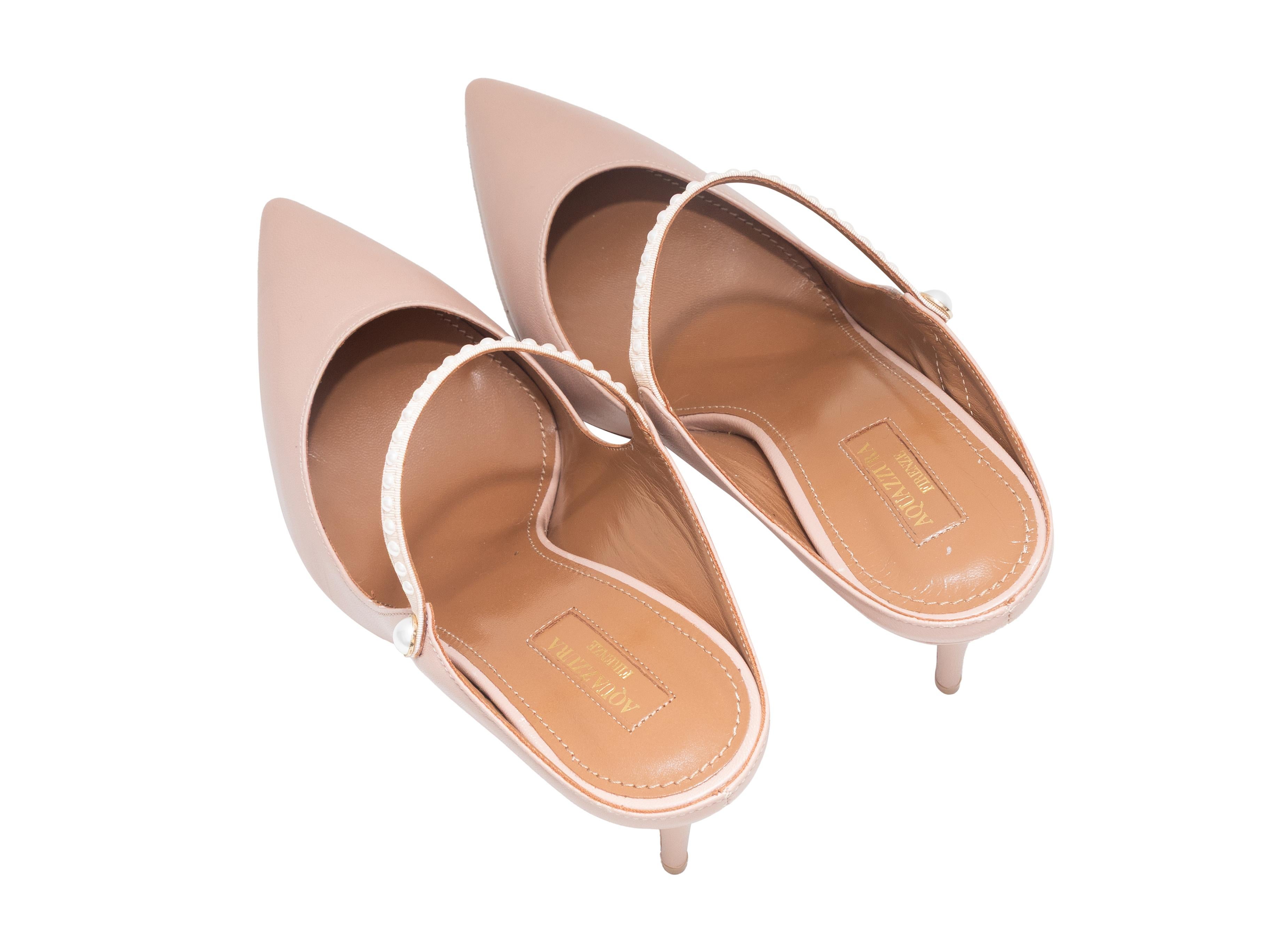 Beige Mules à bout pointu en fausse perle rose pâle Aquazzura Taille 40 en vente