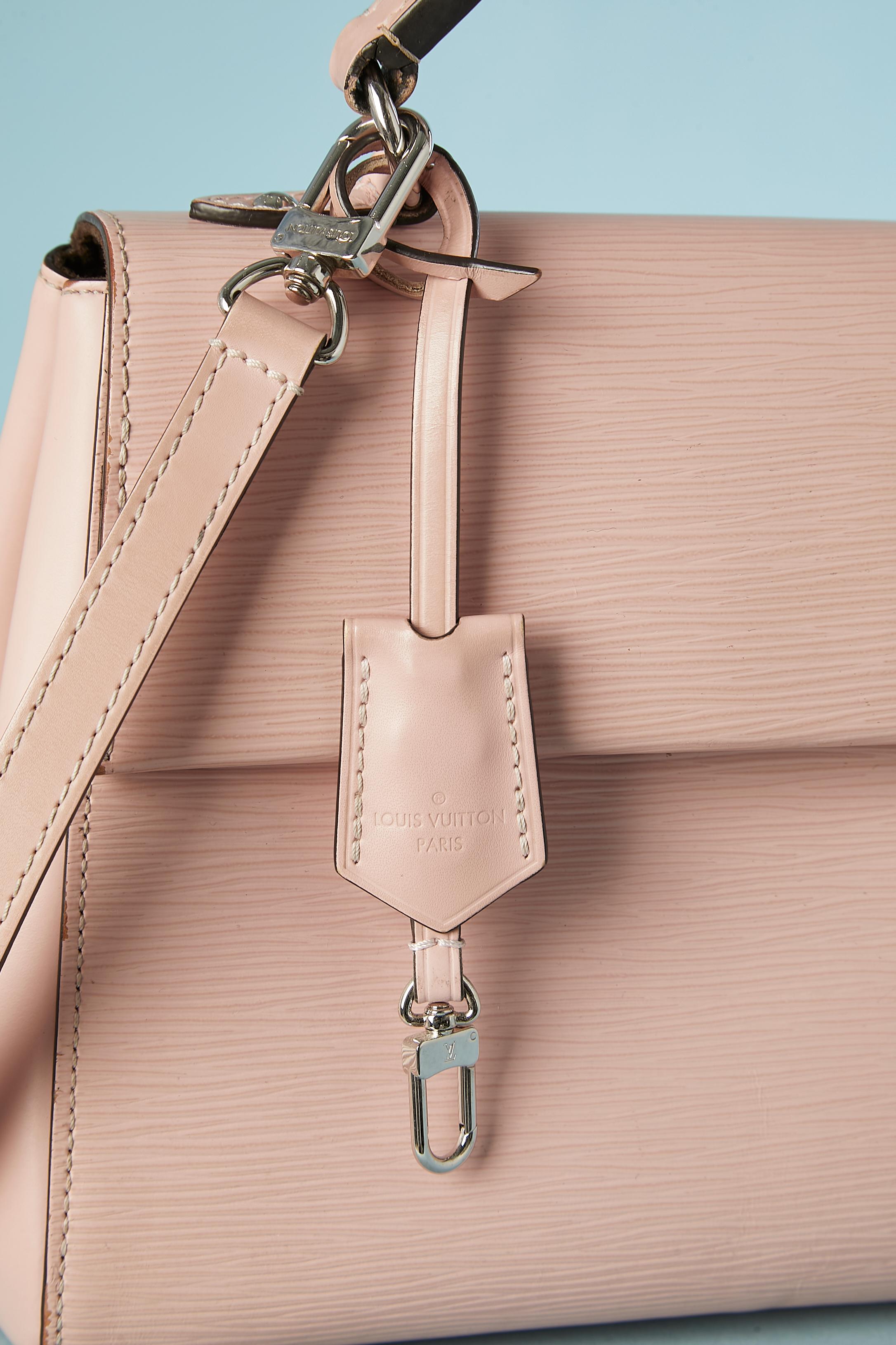 Pale pink Cluny BB bag in Epi leather Louis. Brown suede lining. 2 flat pockets inside + one with zip. Close with one magnet snap + 2 invisible magnet inside the flap. Branded studs underneath. Key-holder ( metal and leather) Care instruction