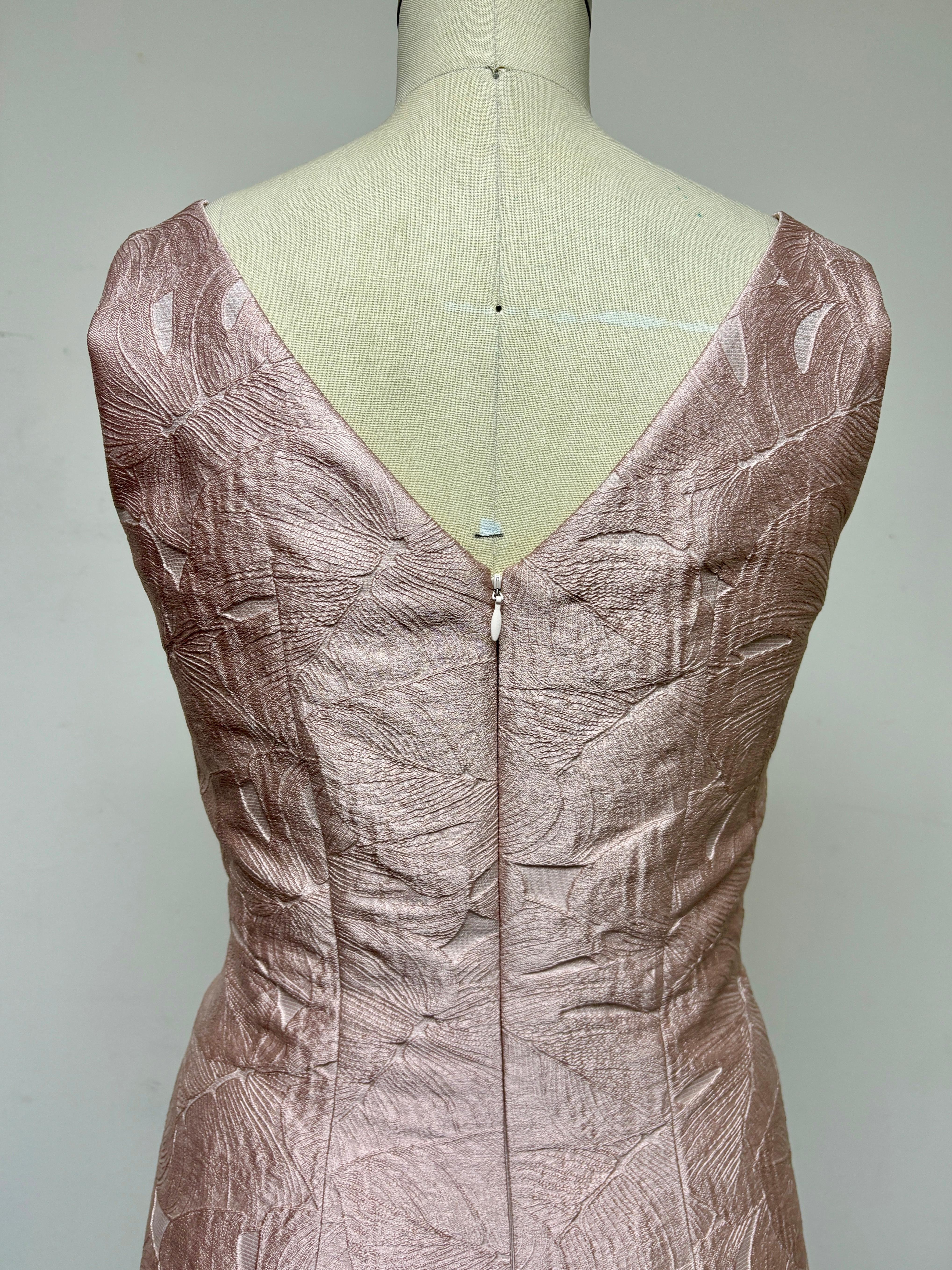 Vestido Slim en Jacquard de Algodón Rosa Palestina con Motivo de Hojas y Cuello Redondo en venta 4