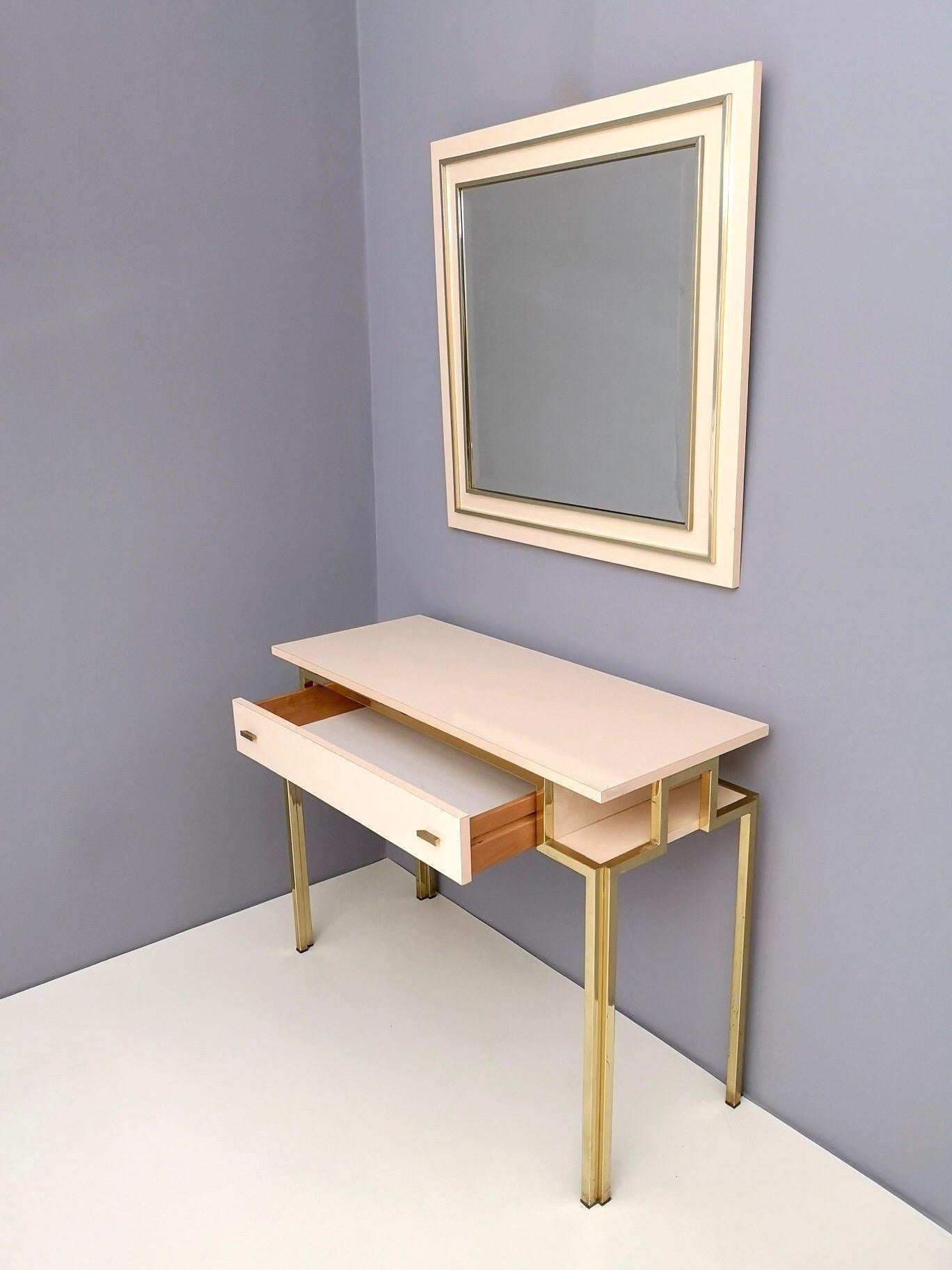 Late 20th Century Postmodern Pale Pink Formica and Brass Console Table with Wall Mirror, Italy For Sale