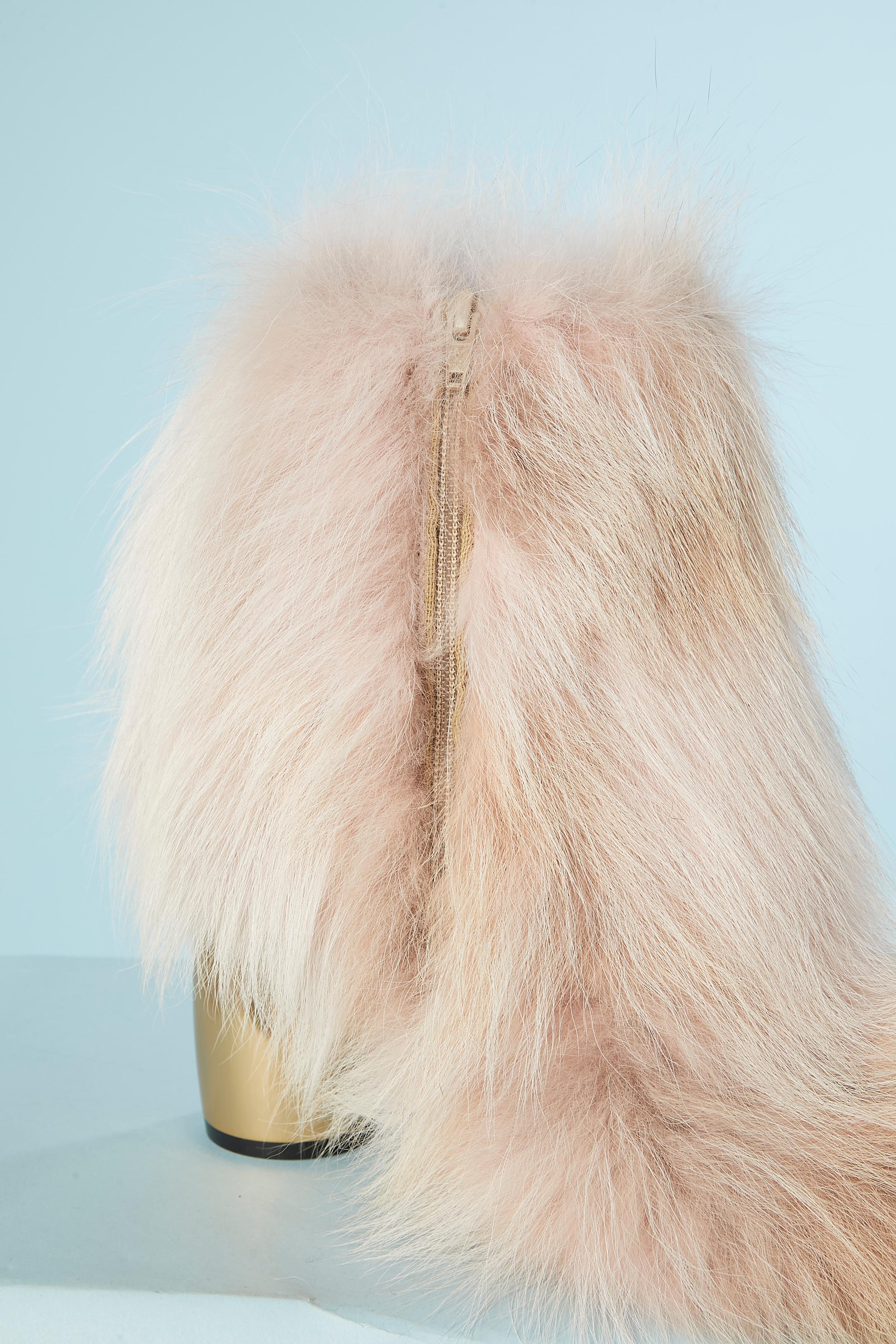 Pale pink furs low-boots with mat gold heel Strategia NEW For Sale 1
