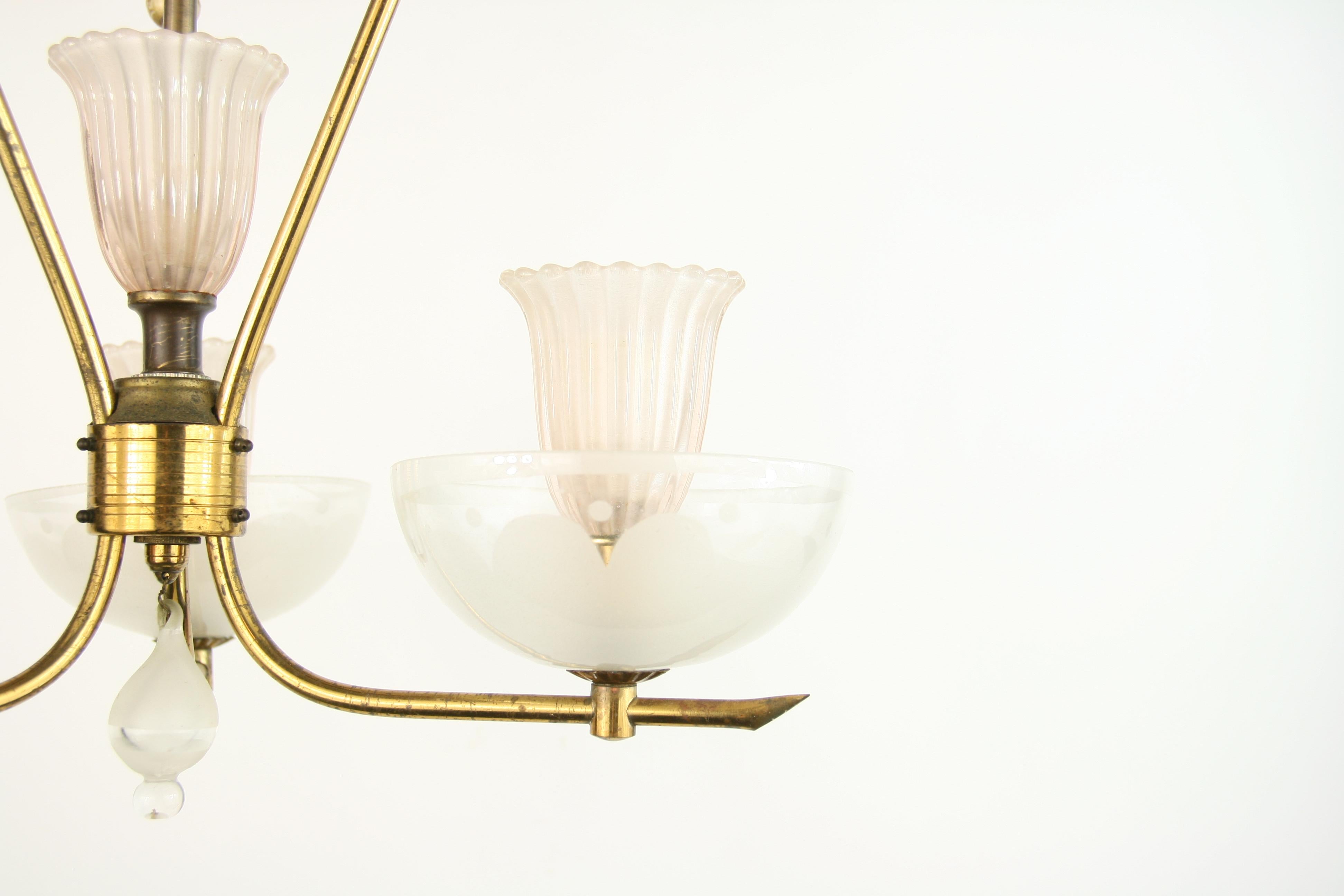 Mid-20th Century Pale Pink Muranno Glass and Brass 3-Light Chandelier For Sale