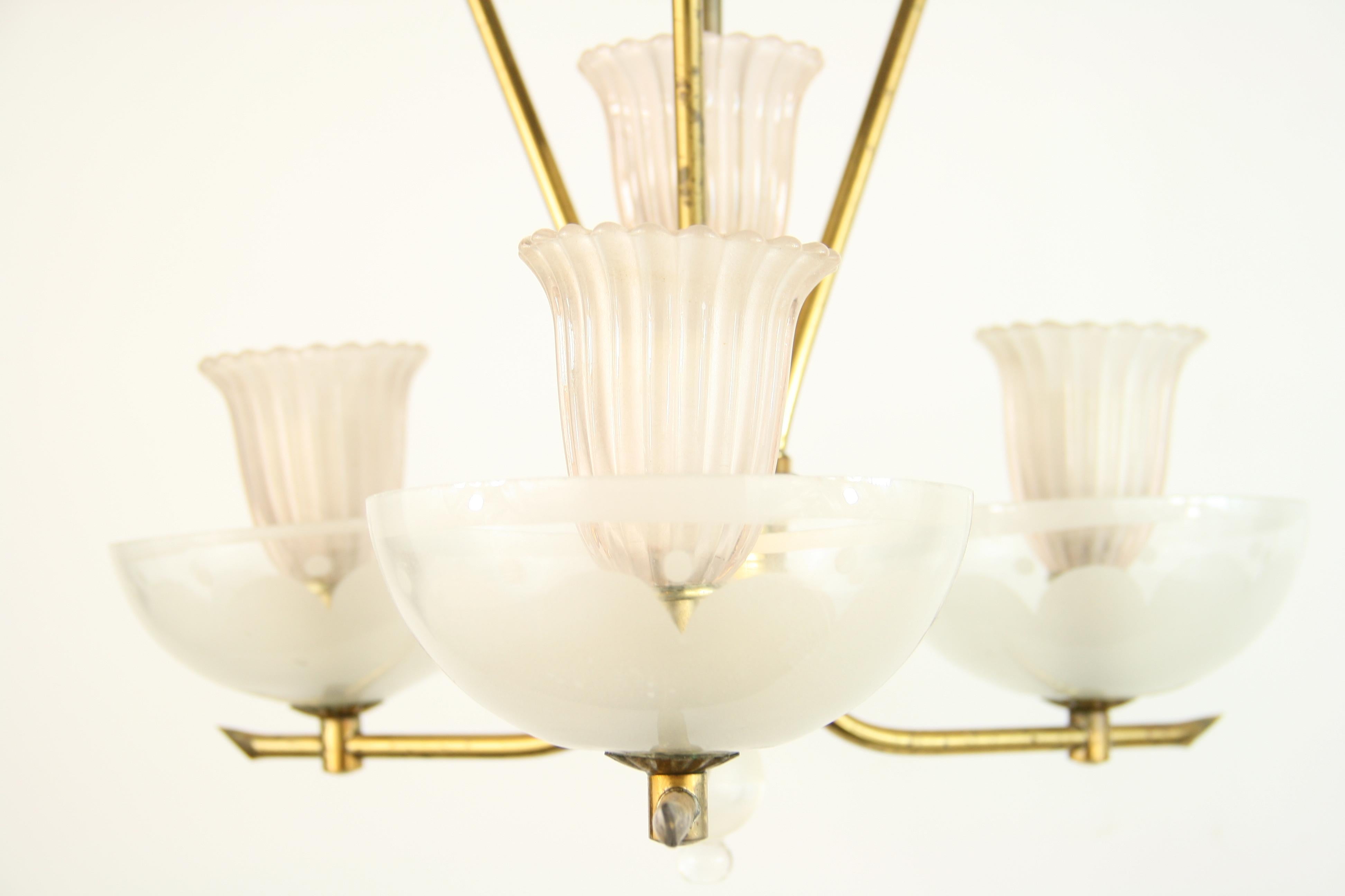 Pale Pink Muranno Glass and Brass 3-Light Chandelier For Sale 1