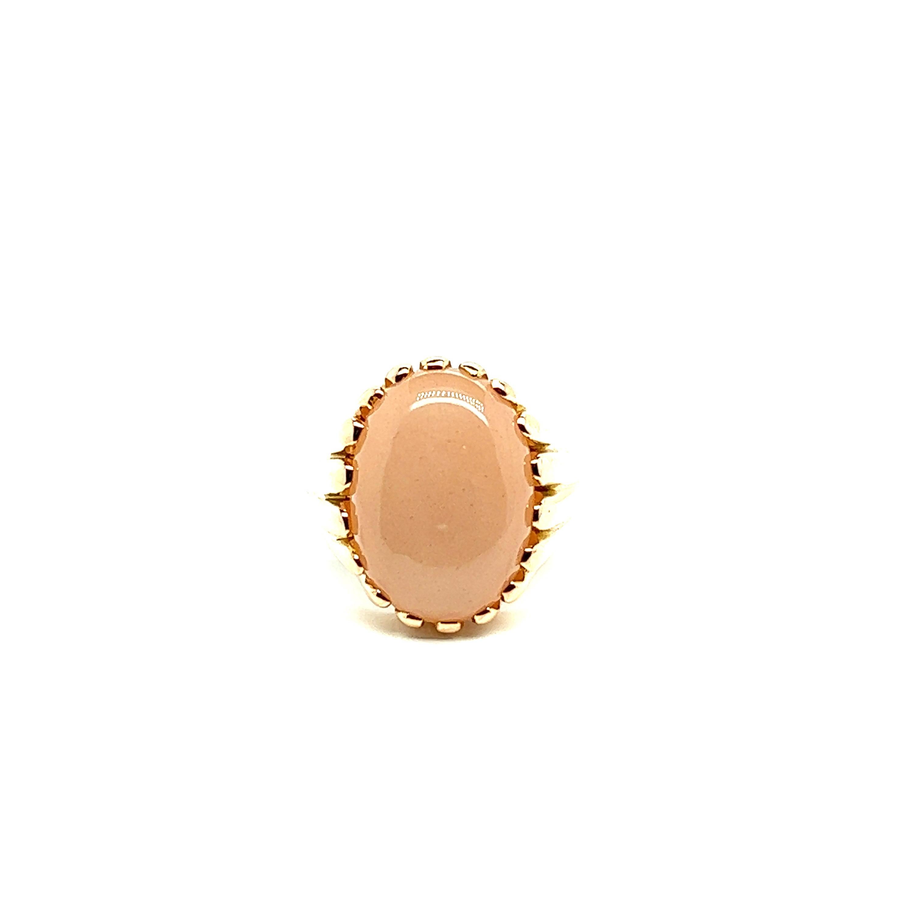 Signet Ring Pink Peach Moostone Cabochon Rose Gold 18 Karat In New Condition For Sale In Vannes, FR