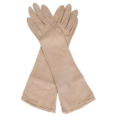 Guanti da sera con guanto da avambraccio in pelle di capretto foderati di seta rosa pallido-XS-S, 1950s