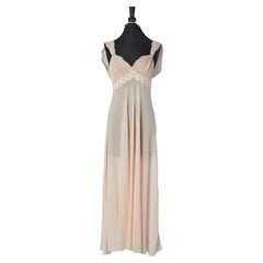 Vintage Pale pink silk night gown with embroideries and lace Circa 1930
s