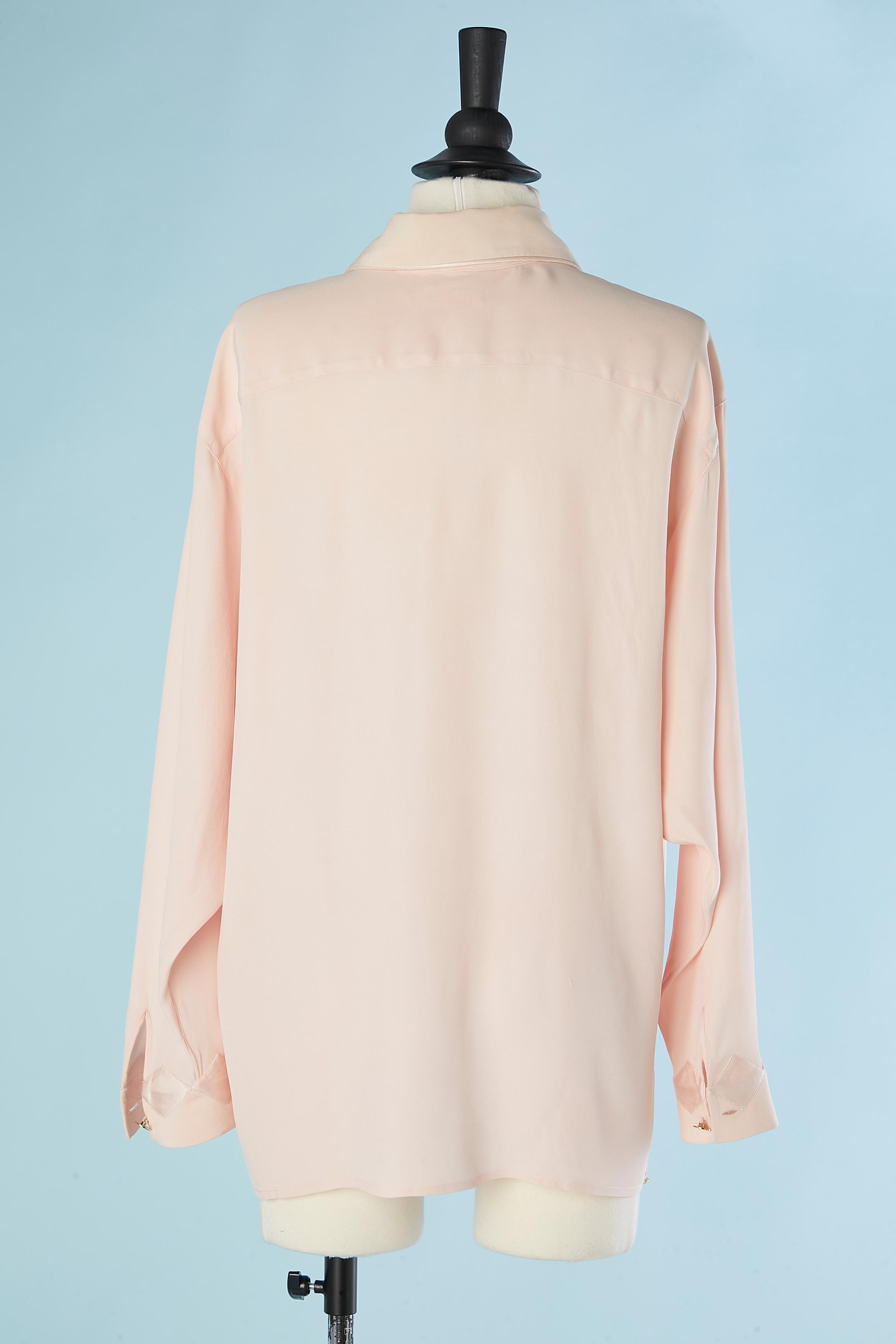 Women's or Men's Pale pink silk shirt with silk appliqué on the button tab and cuff Chanel  For Sale