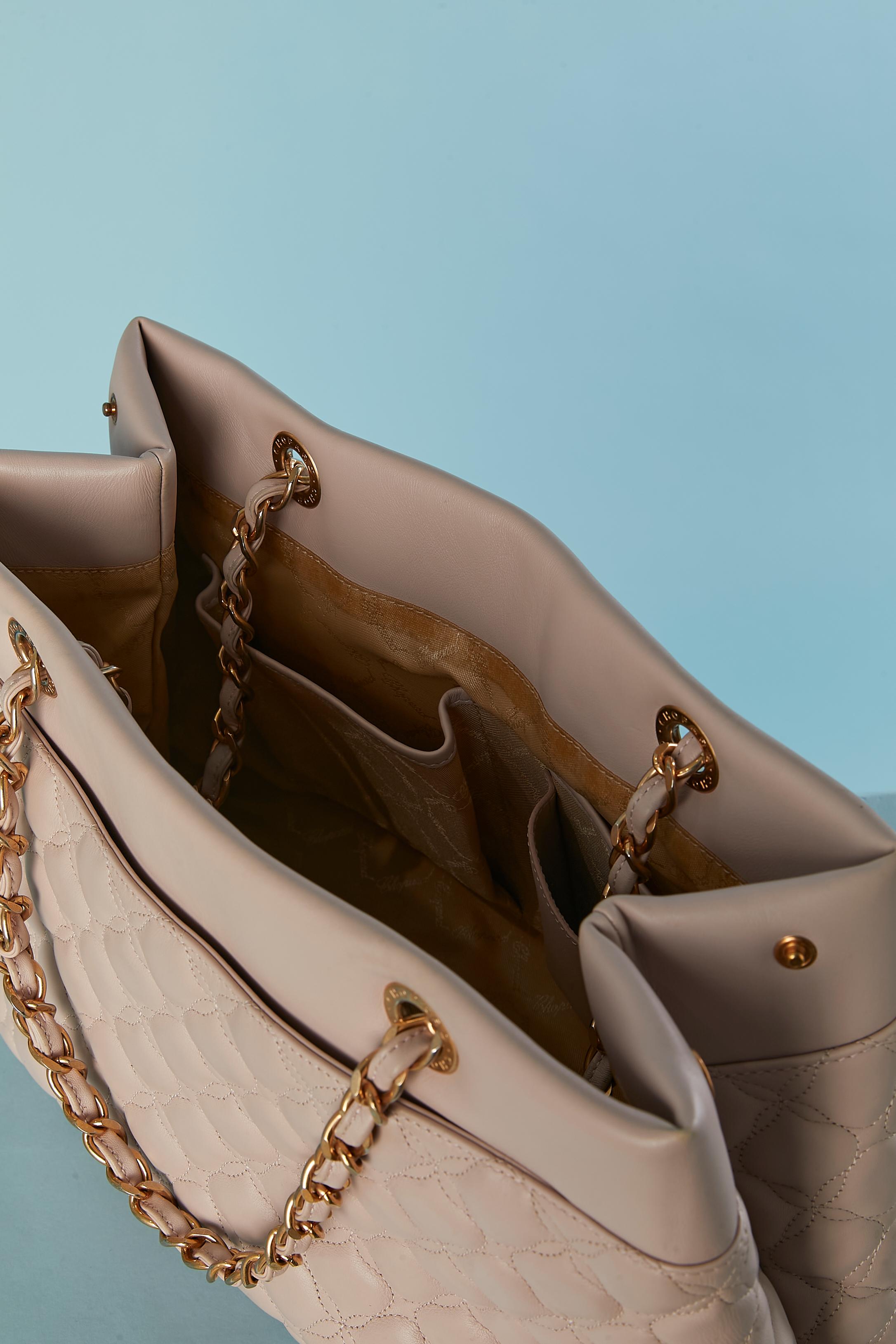 Pale pink top-stitched and quilted leather bag with top handle in chain CHOPARD For Sale 2