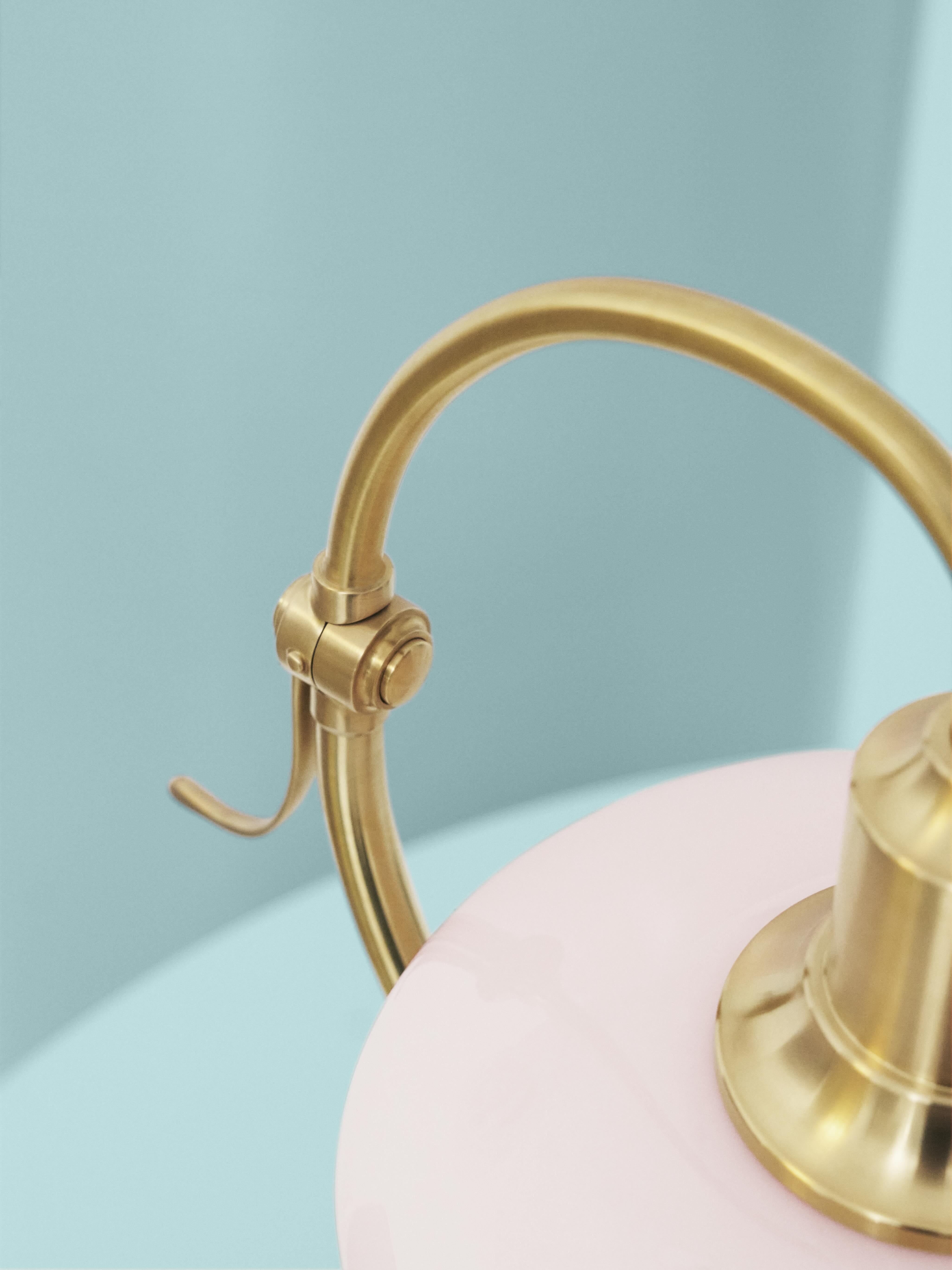 XXIe siècle et contemporain Lampe de bureau en verre 'PH 2/2 Question Mark' rose pâle pour Louis Poulsen en vente
