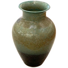 Vase en porcelaine à glaçure émaillée turquoise pâle, Chine, contemporain