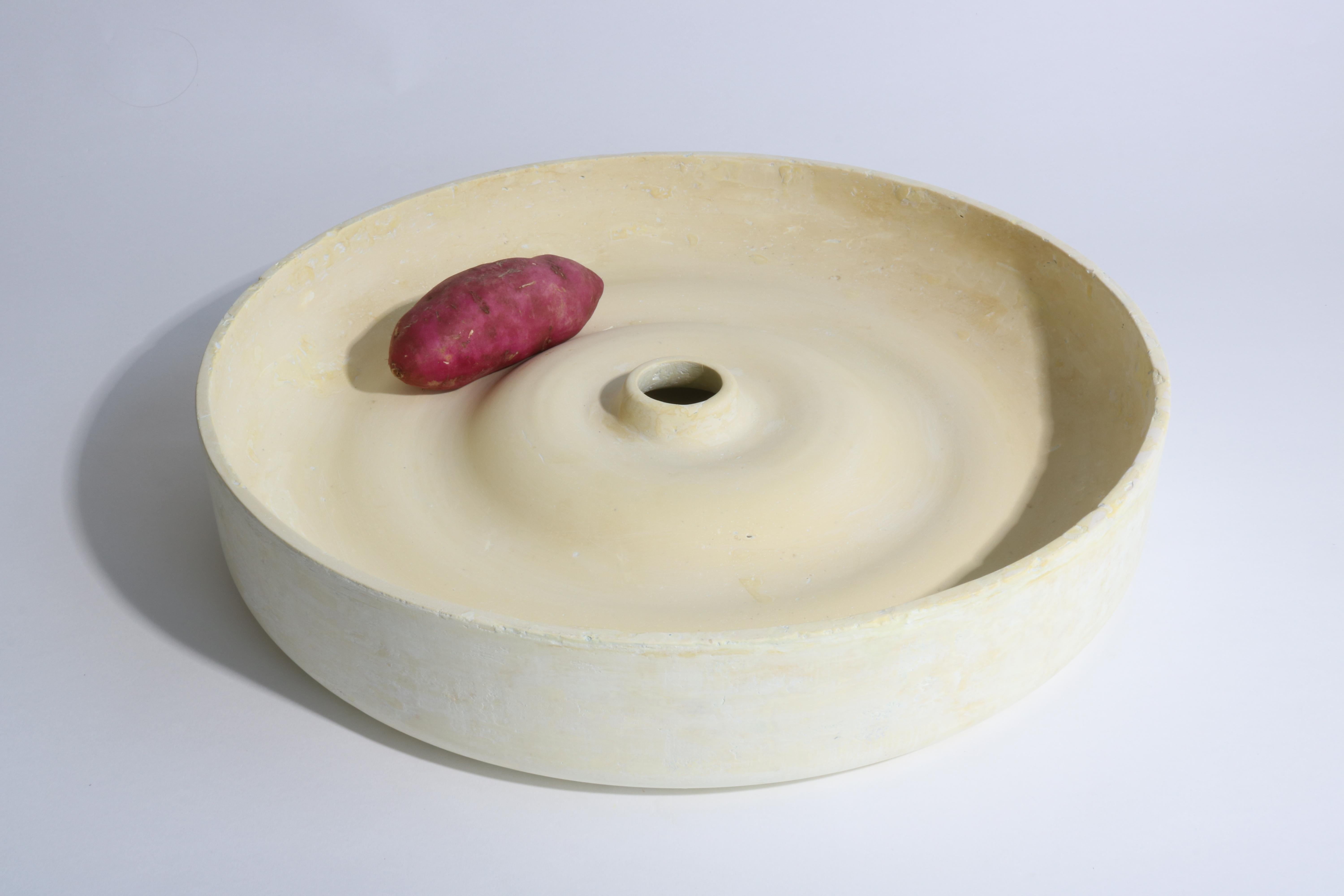 Modern Pale Yellow Twirl Bowl by Lenny Stöpp For Sale