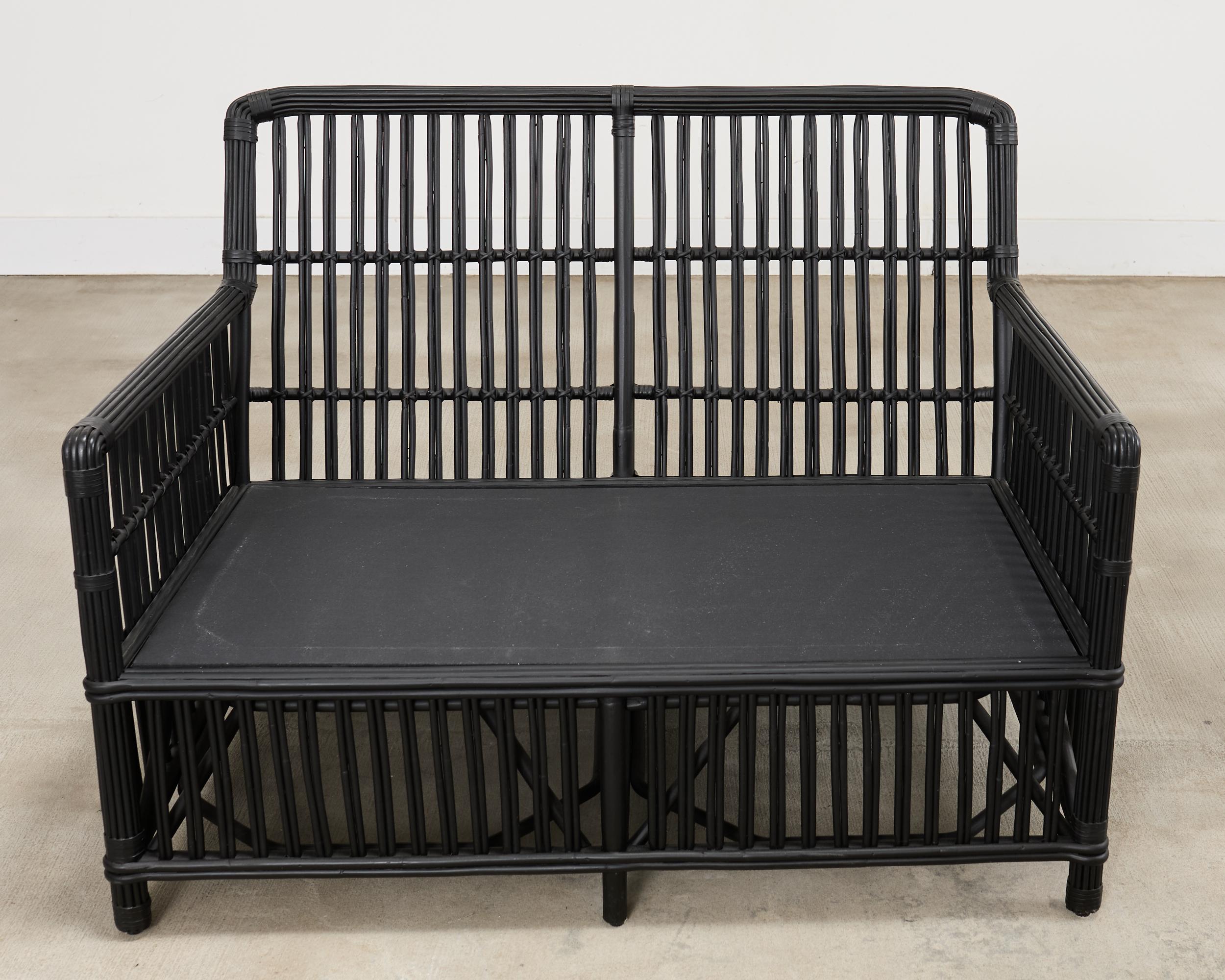 Palecek Art Deco Stil Rattan Bleistift Reed Settee im Angebot 2