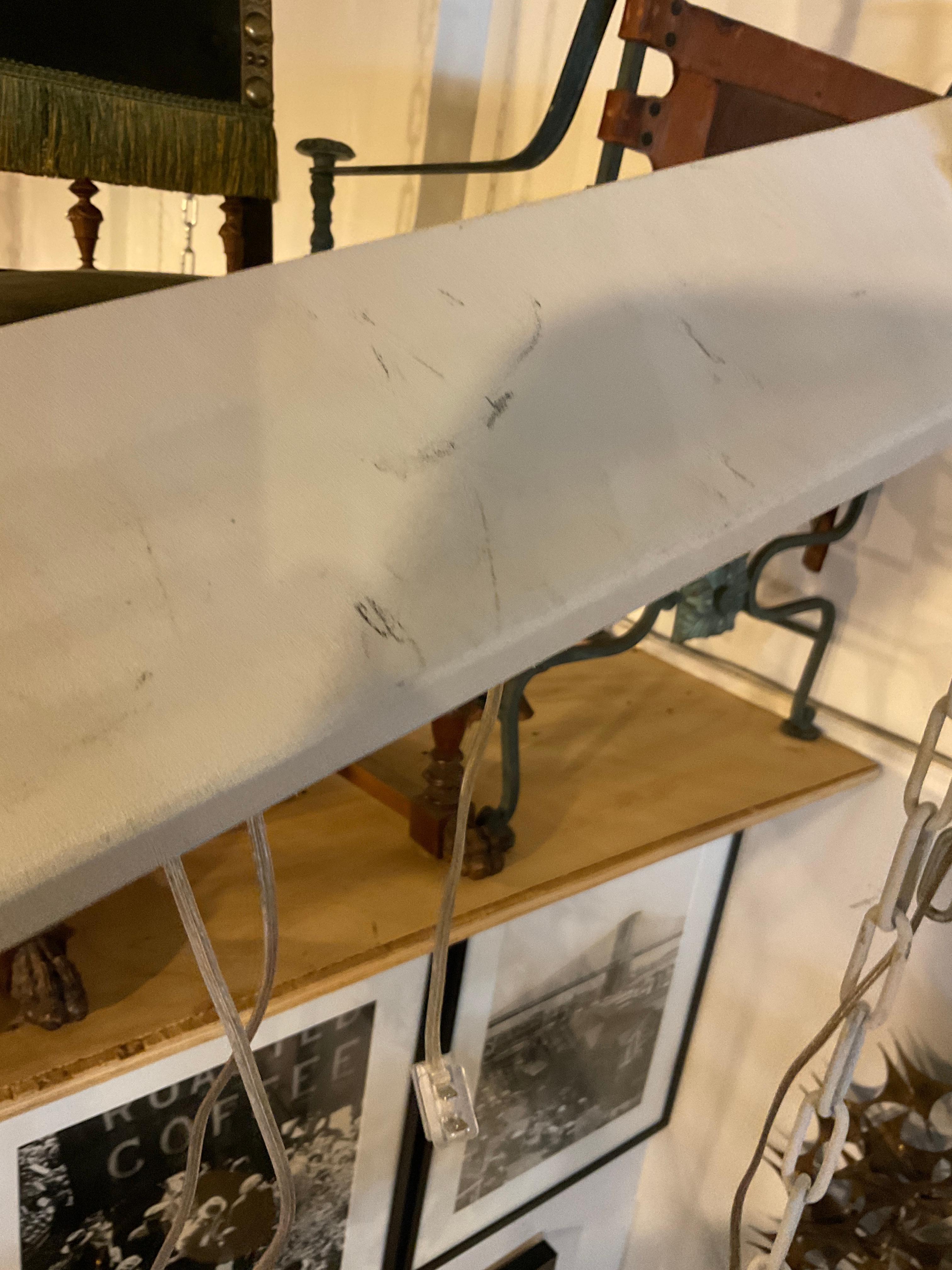 Palecek Lampadario in ottone bianco con foglie di eucalipto in vendita 3