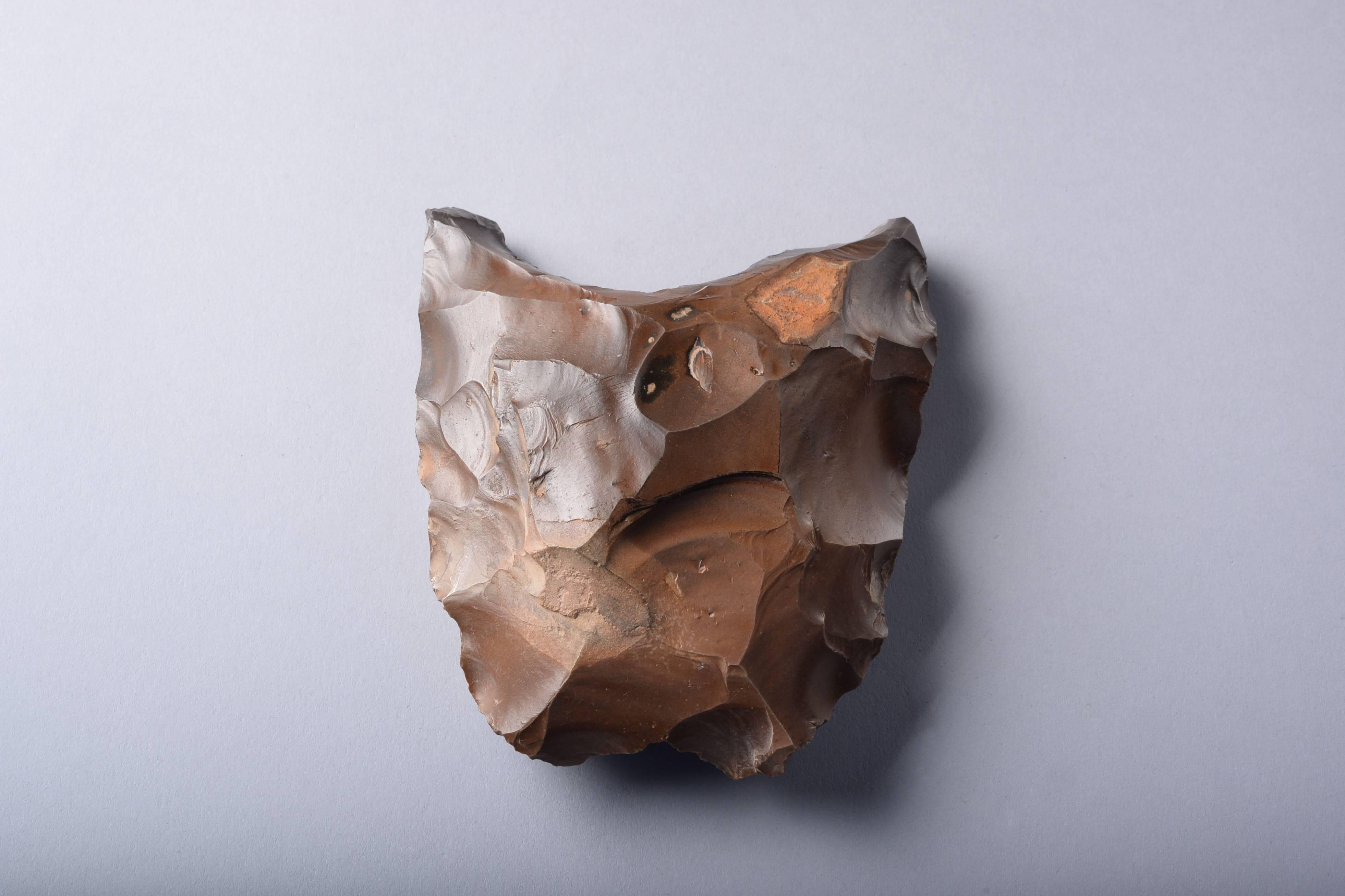 Paleolithic Homo Erectus Egyptian Flint Tool from Thebes, 300, 000 BC In Excellent Condition In London, GB