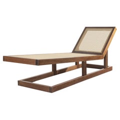 Palhinha Chaise Lounge - 2024, Holz und Rohrgeflecht - von Zanini de Zanine