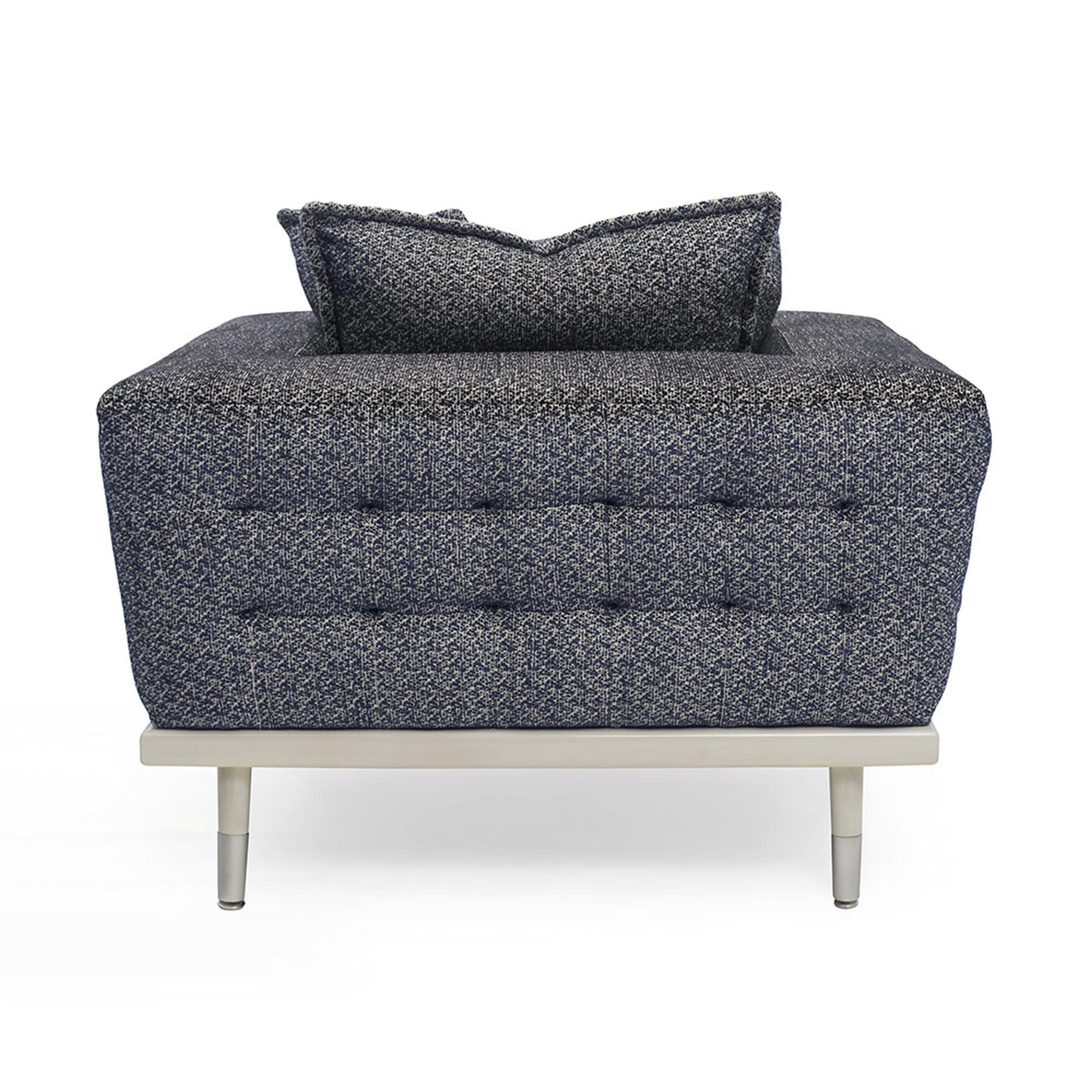 Mexican Palisades Armchair in Antique Silver and Navy by Innova Luxuxy Group For Sale