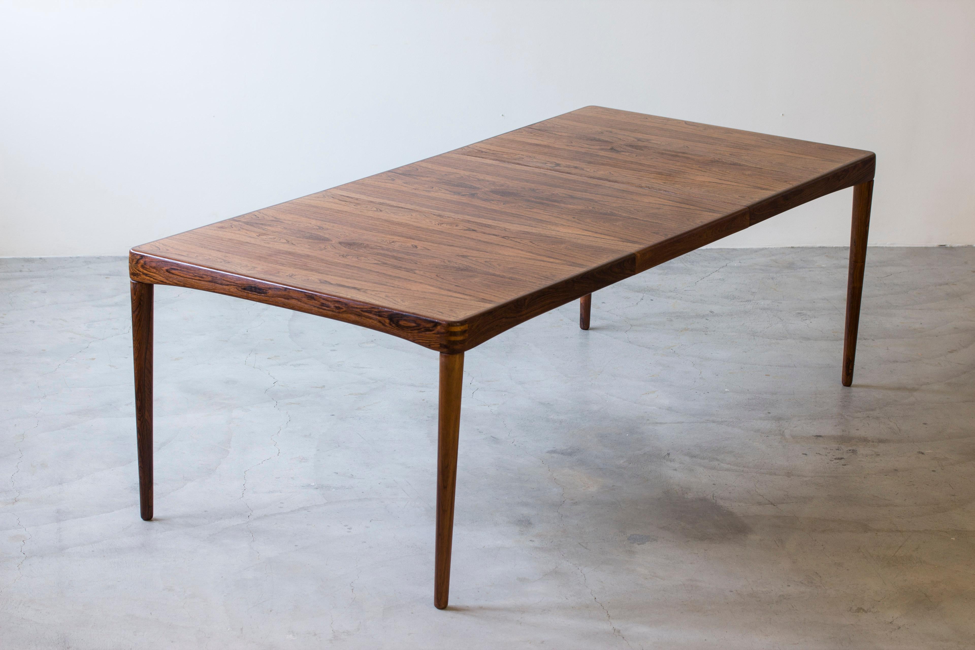 Scandinavian Modern Palisander dining table by H. W Klein for Bramin, denmark, 1950s For Sale
