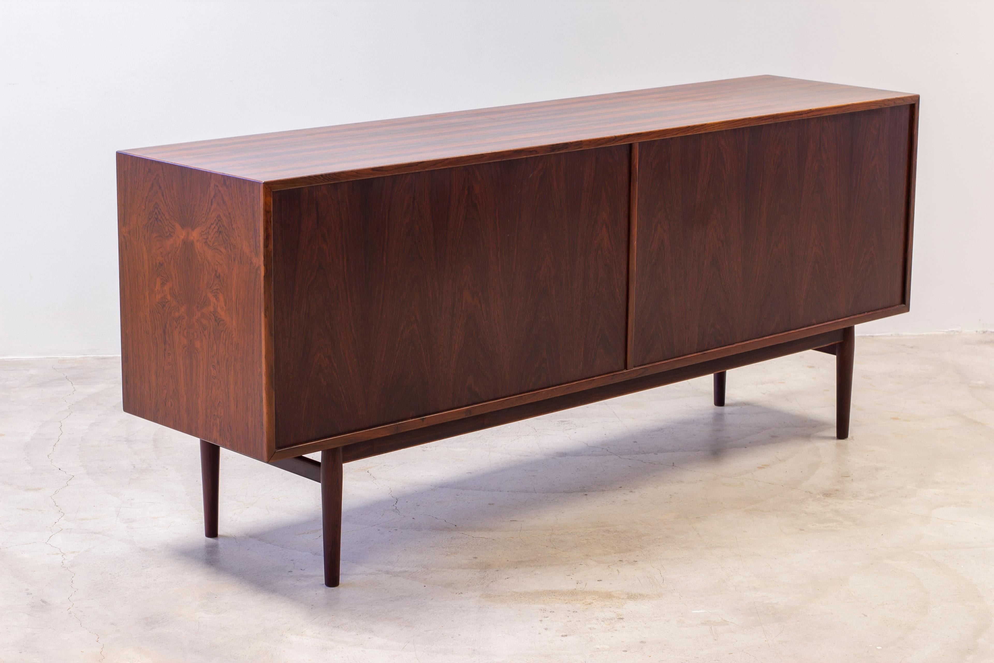 Palisander sideboard by Arne Vodder, Sibast Furniture, Denmark For Sale 3