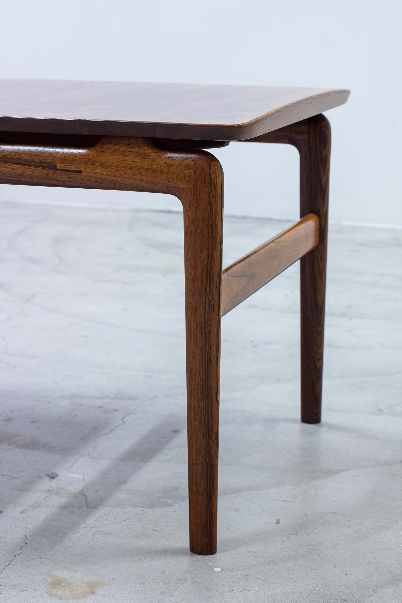 Palisander sofa table by Peter Hvidt & Orla Mølgaard Nielsen. France & Søn For Sale 5