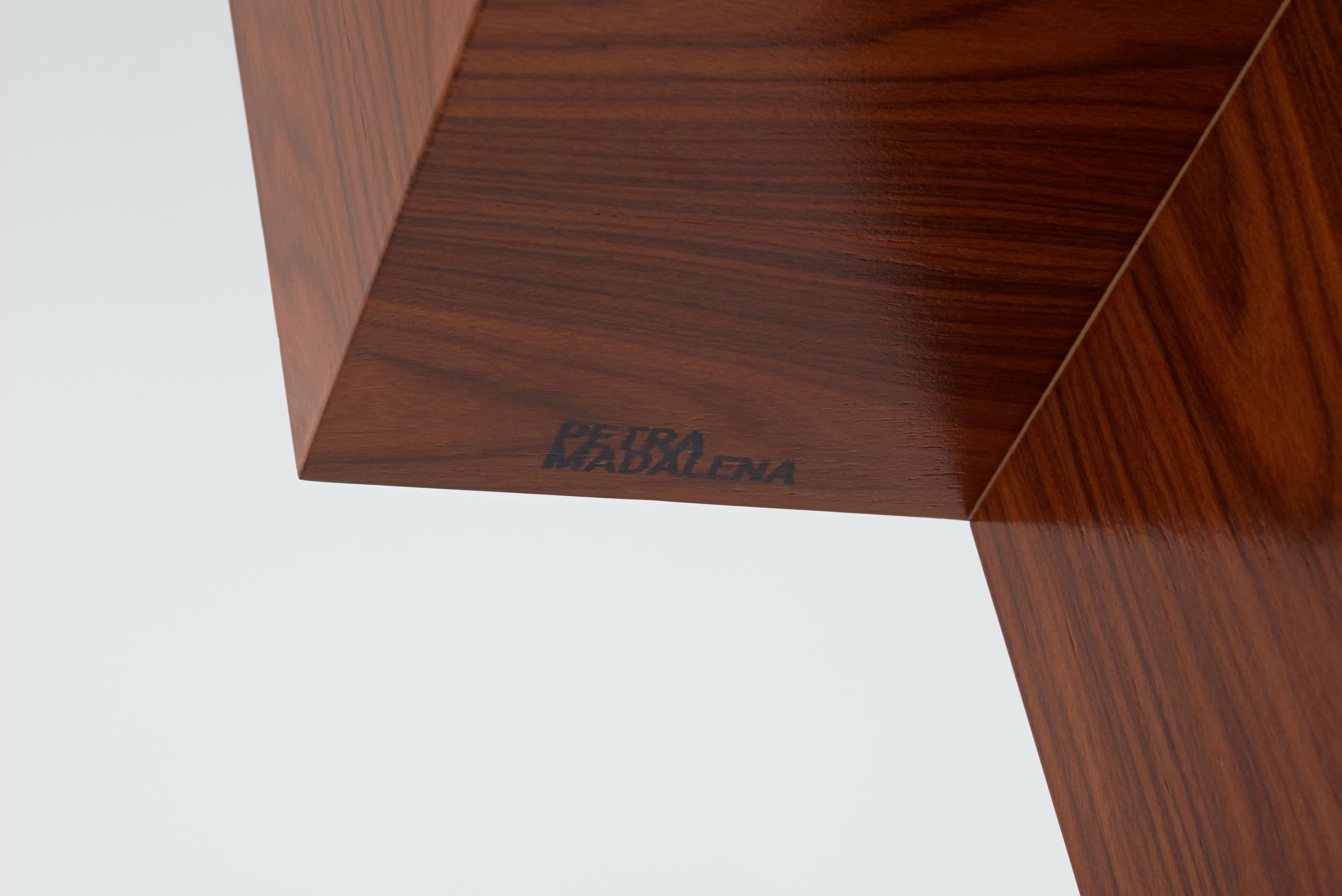 XXIe siècle et contemporain Bibliothèque Palissandro Santos de Petra Madalena en vente