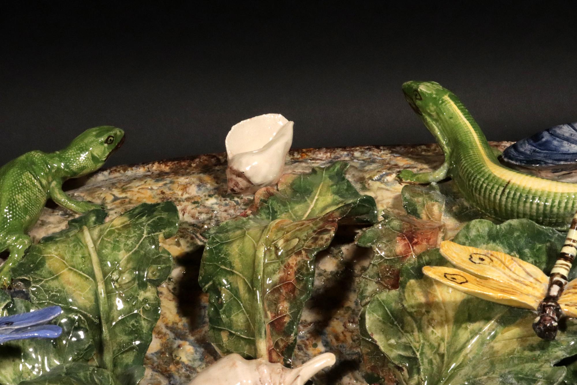 Caricatore Trompe L'Oeil in ceramica maiolica Palissy Ware di Christine Viennet in vendita 11