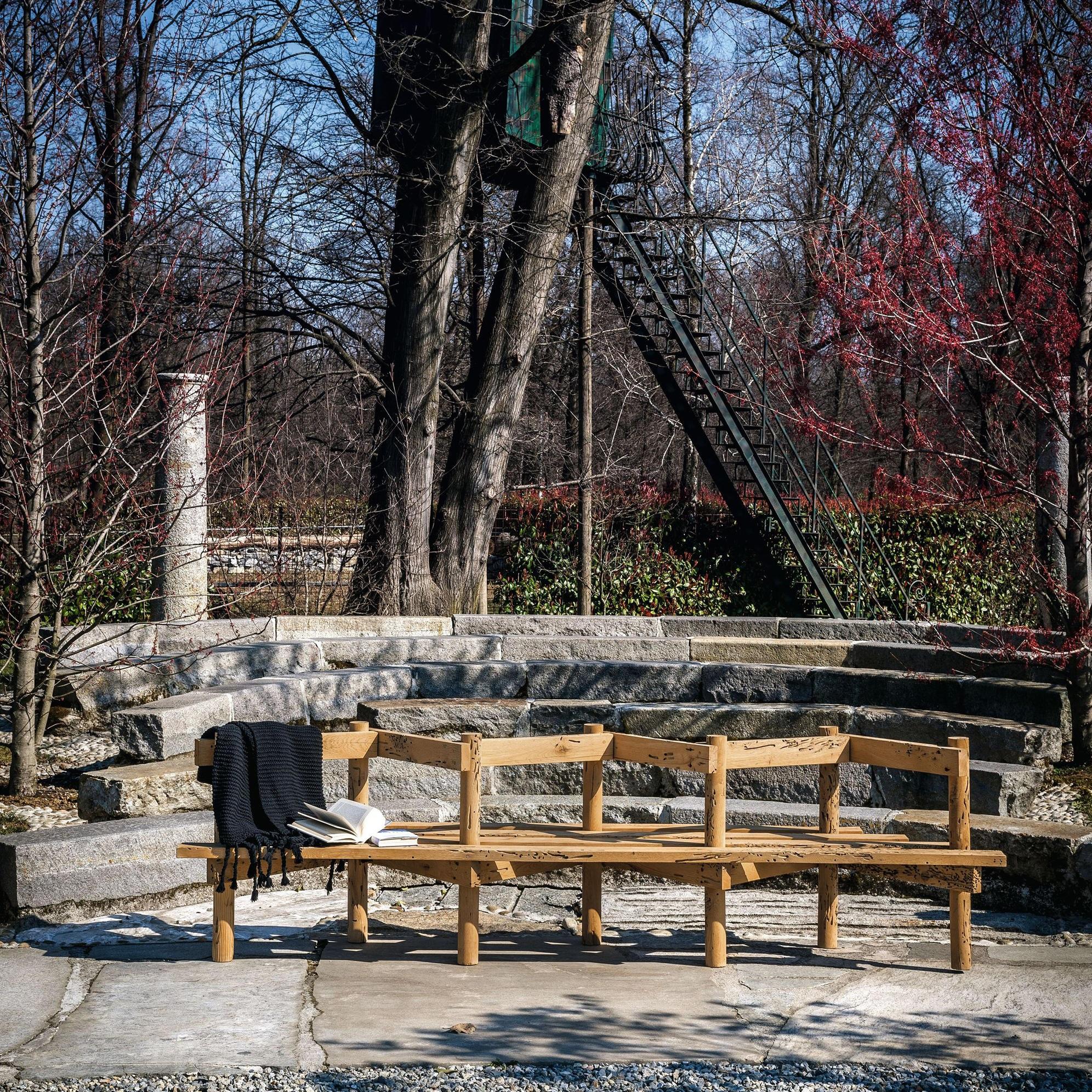 Moderne Banc en bois de briccola Palizzata avec dossier à zigzags en vente