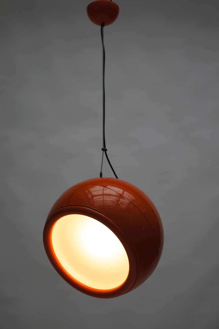 Plastique Lampe en pallade pour Artemide par Studio Tetrarch en vente