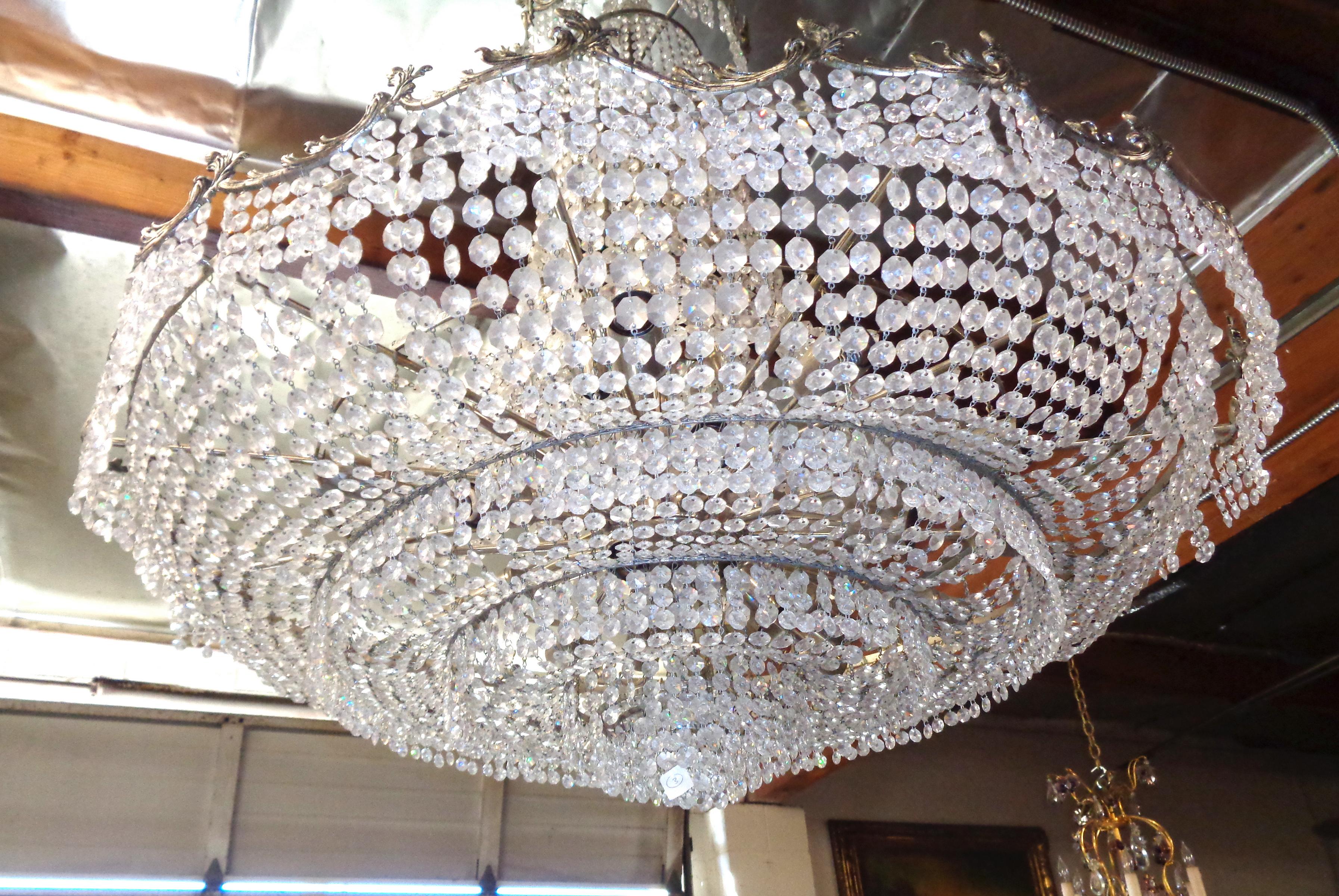 restaurant chandelier