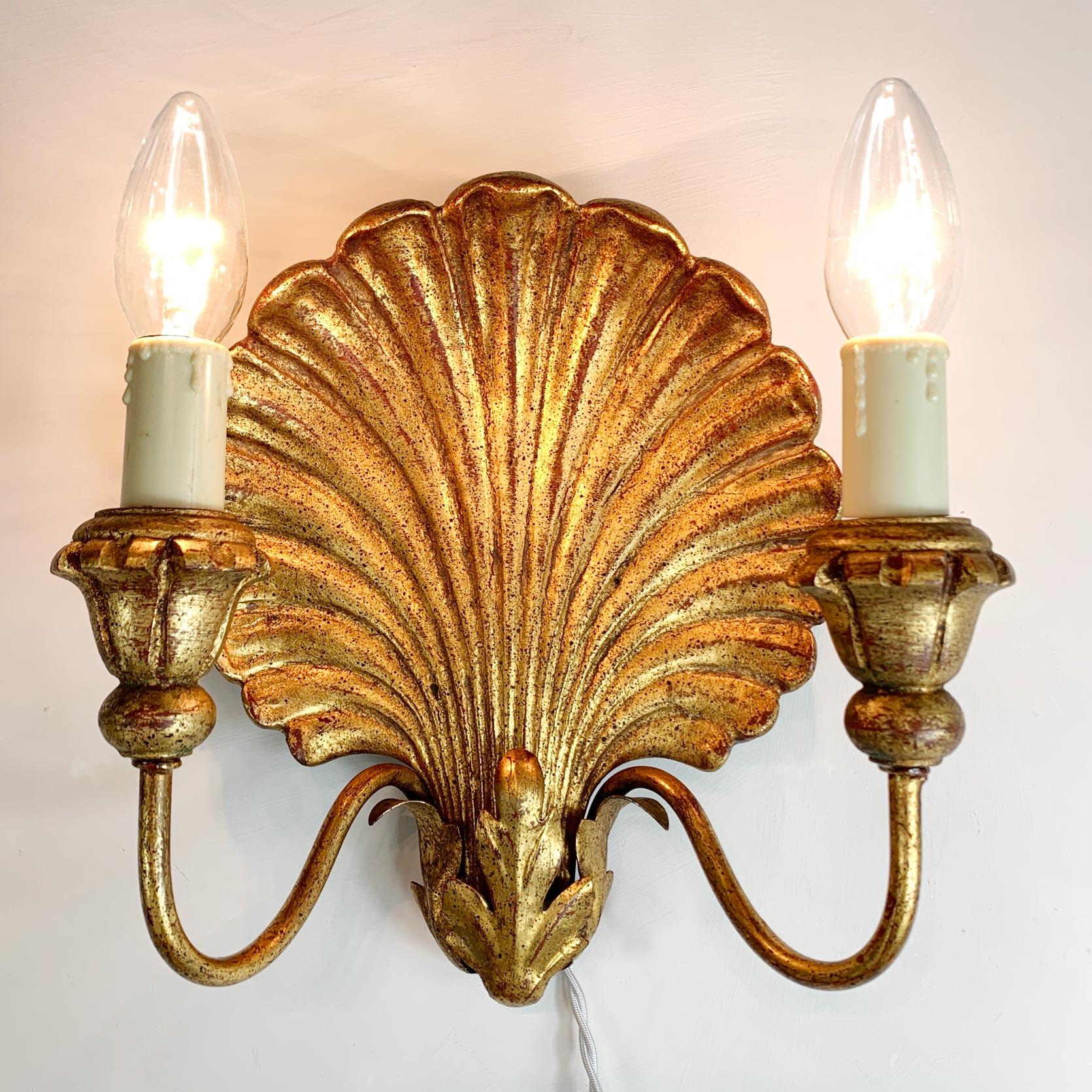 Palladio Italian Gilt Wooden Shell Wall Light, 1960s 6