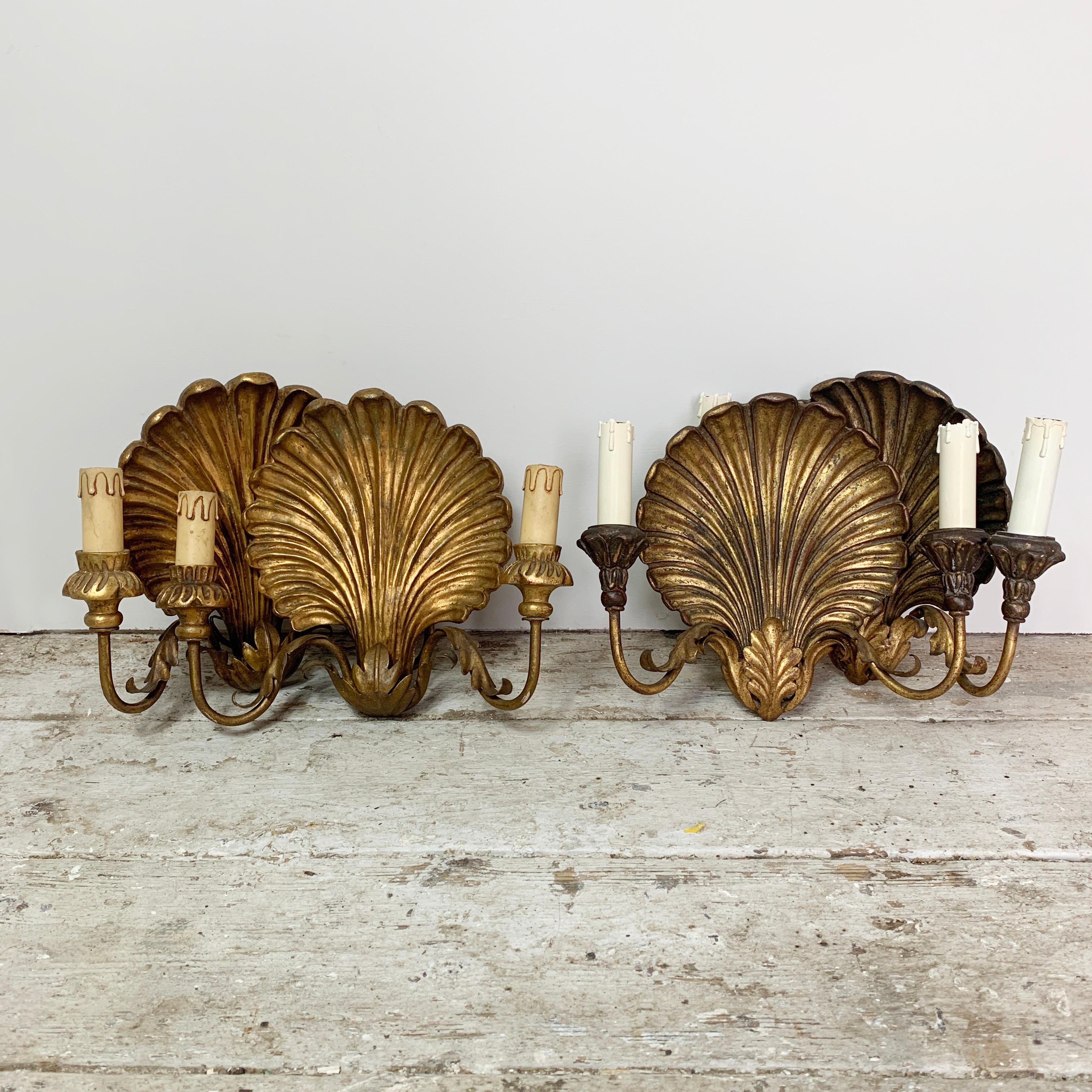 Palladio Italian Gilt Wooden Shell Wall Lights, 1950s 4