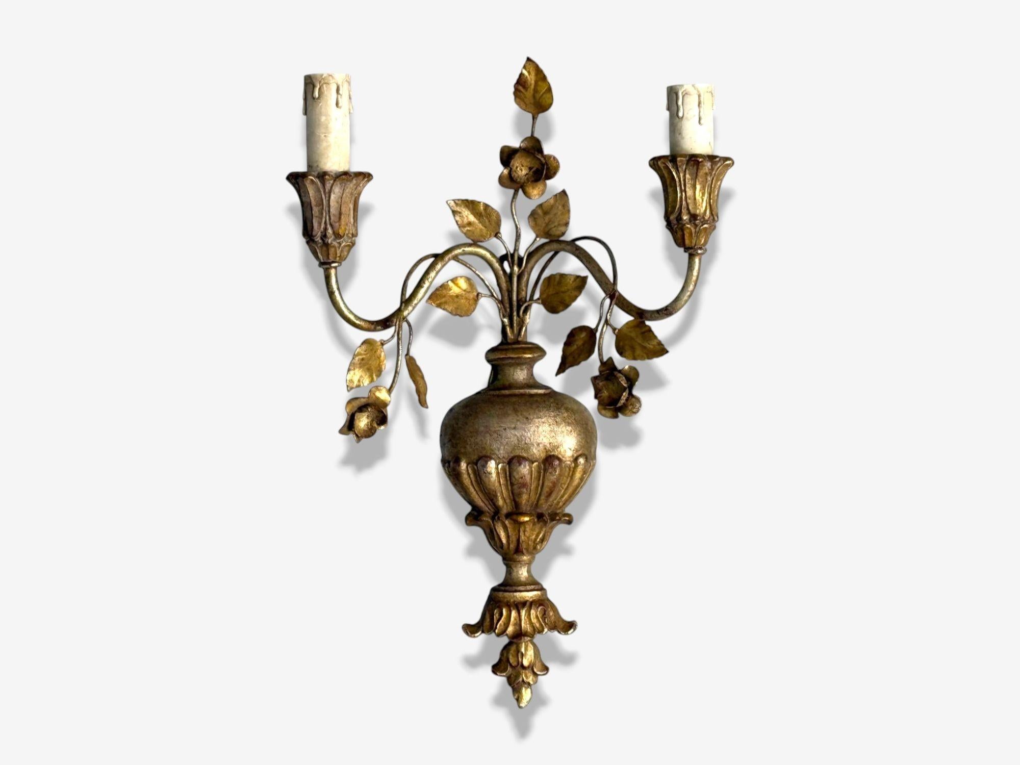 Palladio, neoclásico italiano, madera dorada, pan de plata, apliques de pared, Italia, 1974 Neoclásico en venta