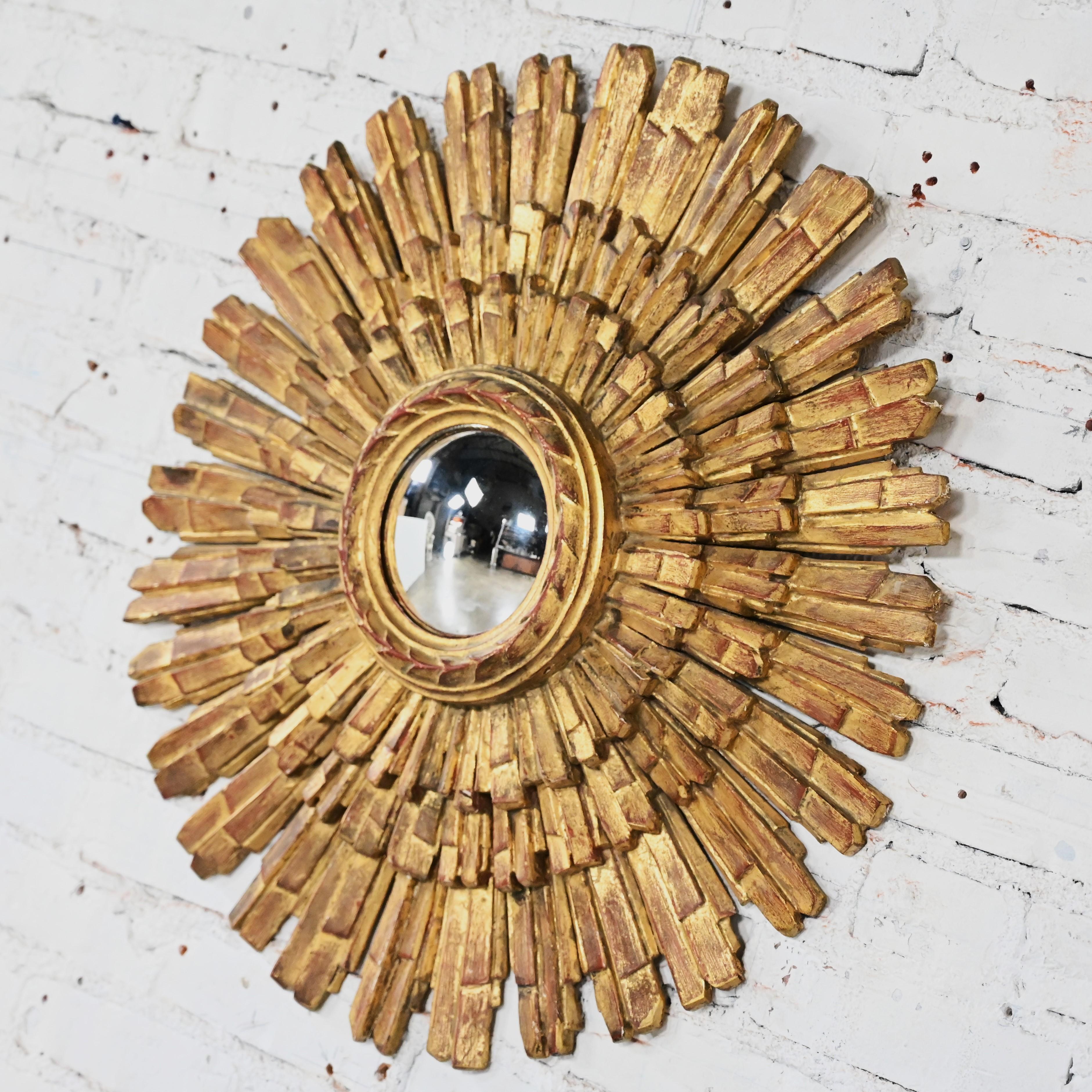 20th Century Palladio Italian Renaissance Gilded Sunburst Convex Mirror Wall Hanging  For Sale