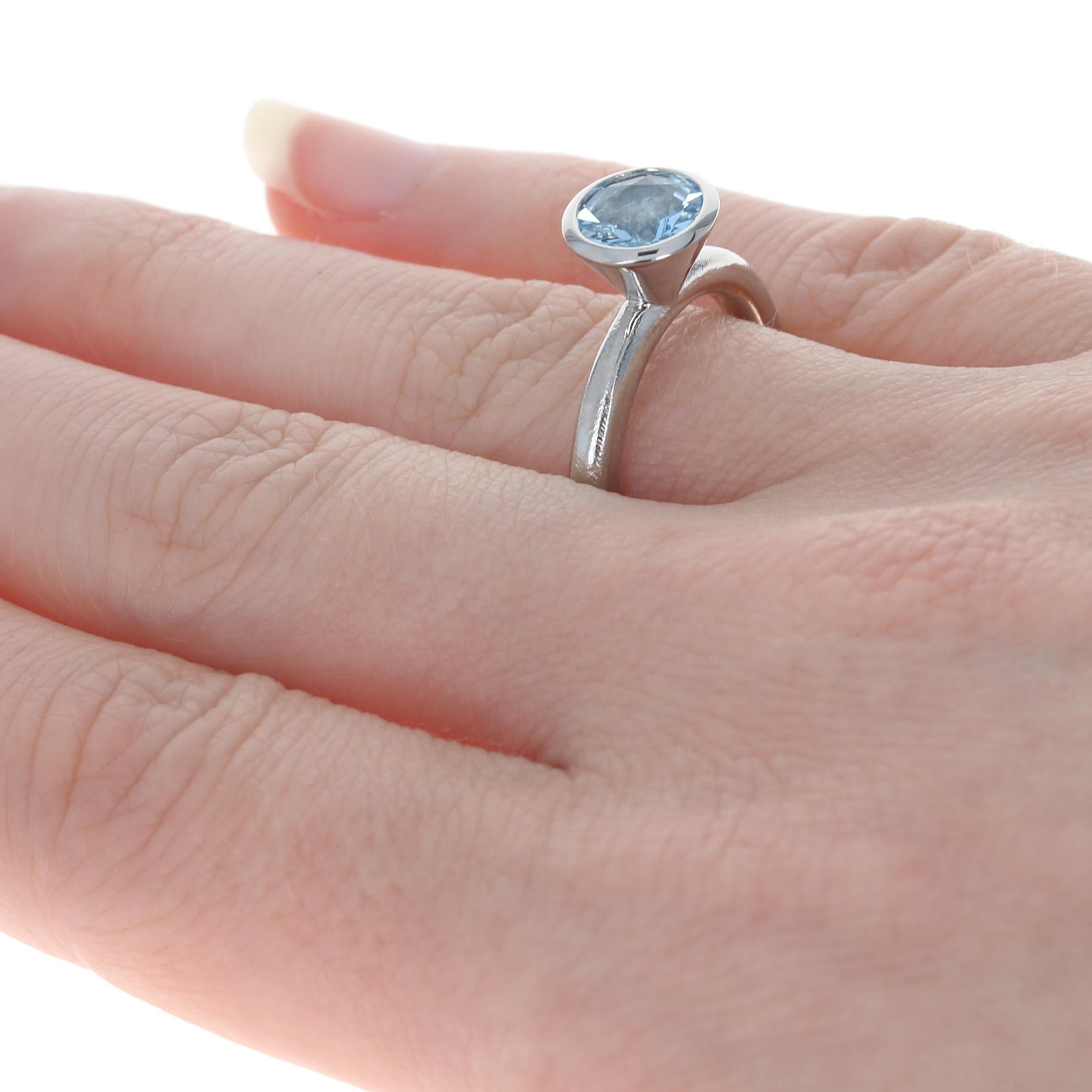 Anello solitario con acquamarina in palladio, taglio rotondo da 1,90 carati per il fidanzamento In condizioni ottime in vendita a Greensboro, NC