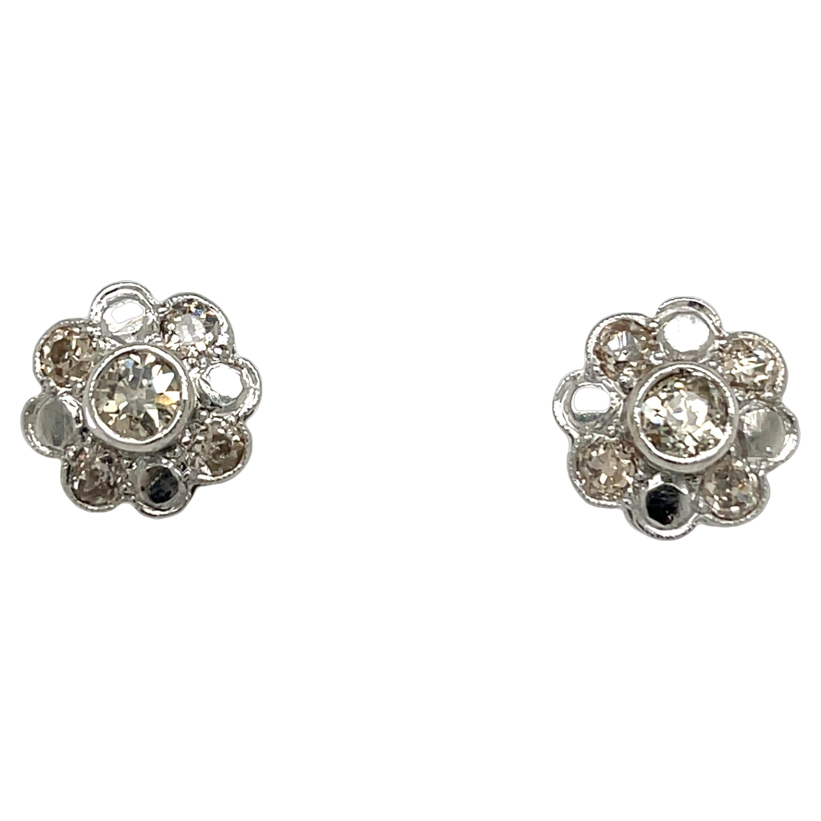 Orecchini a grappolo con diamanti in palladio, con diamanti naturali da 0,80 ct. in vendita