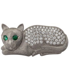 Palladium Diamond Emerald Cat Brooch