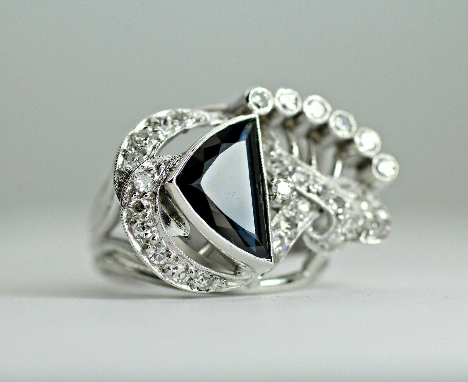 Art Deco Palladium Natural Blue Sapphire Ring with Diamonds