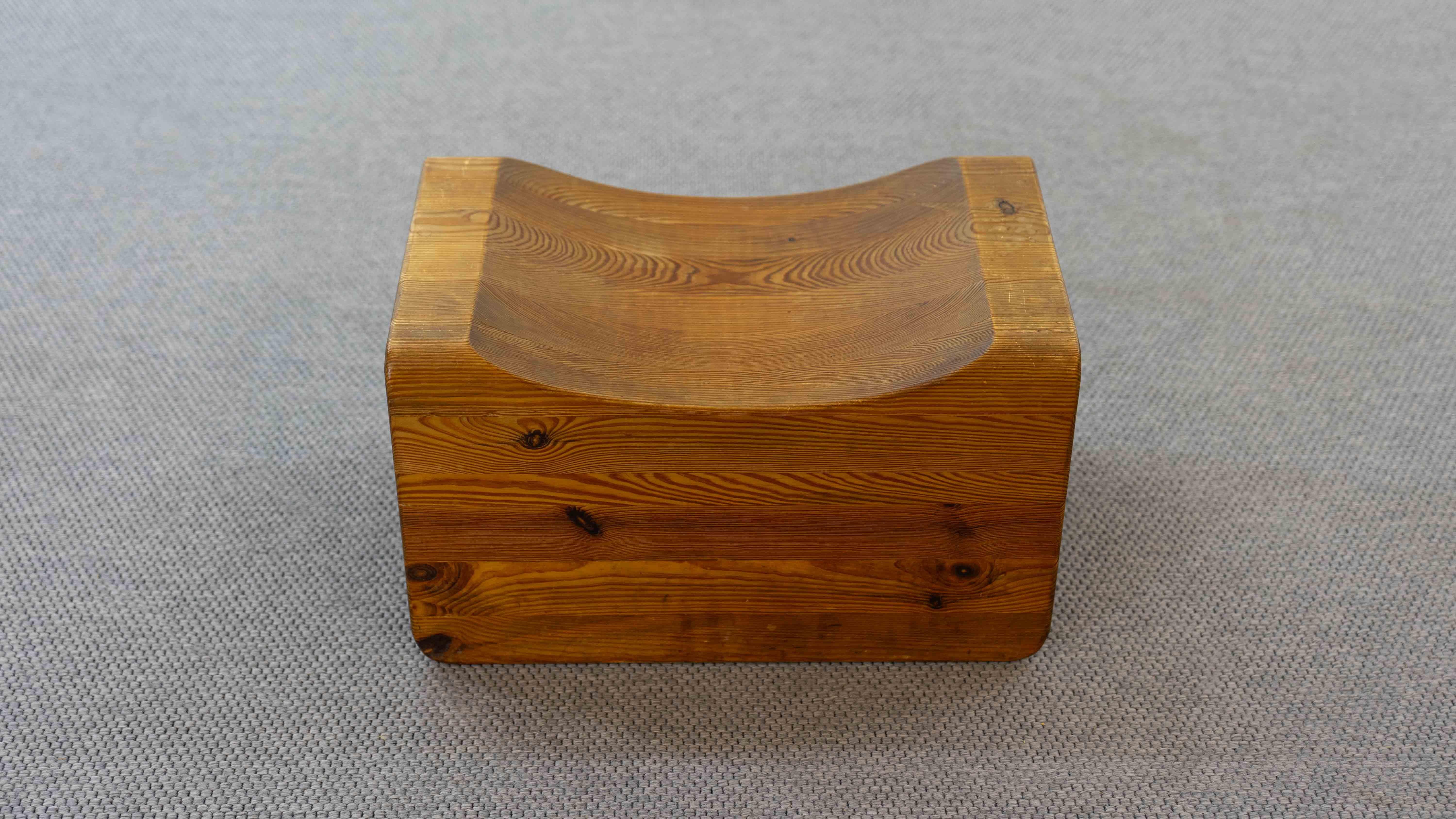 Tabouret Palle de K.J. Pettersson & Söner, Suède, 70 ans en pin en vente 3