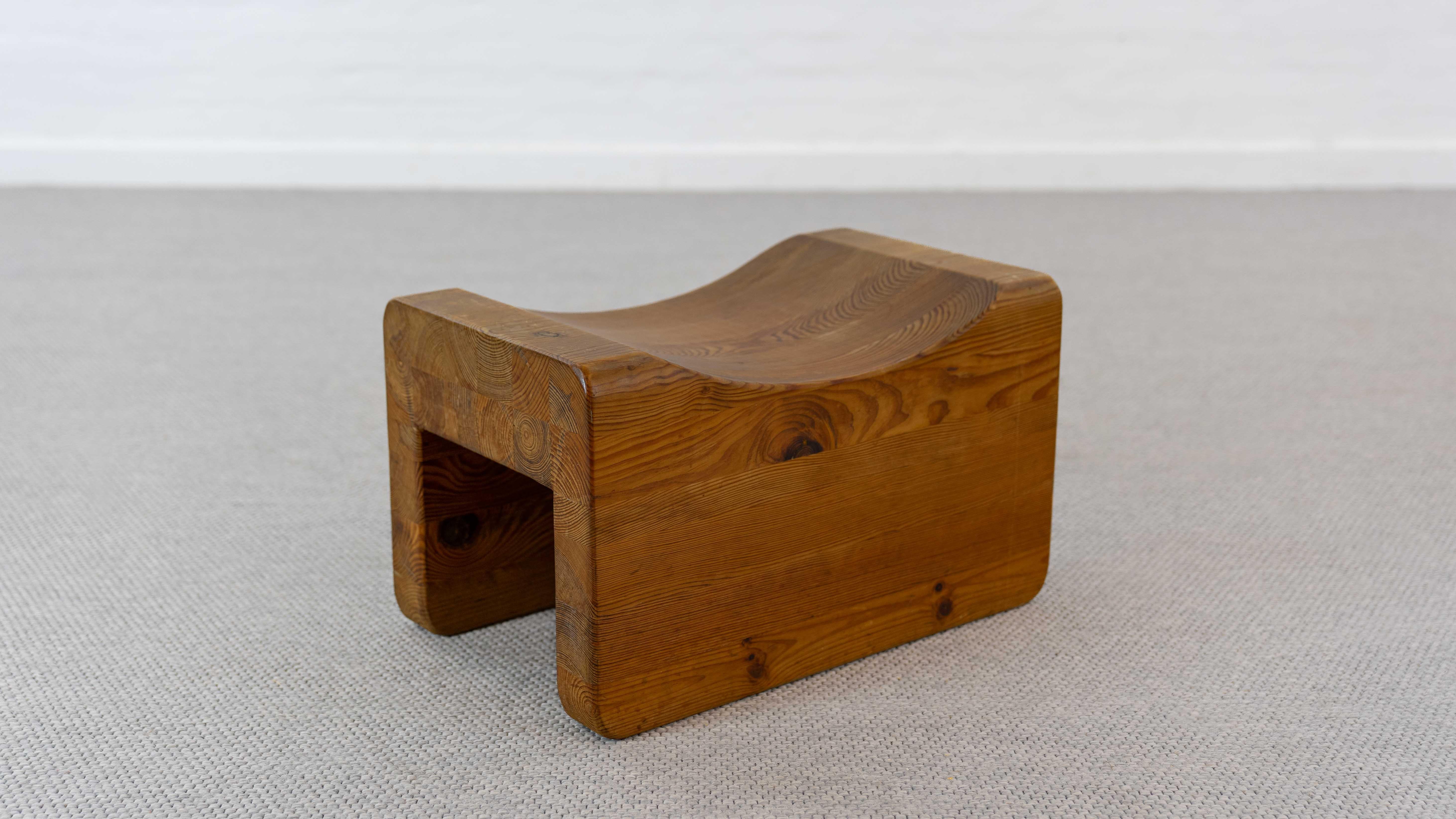 Tabouret Palle de K.J. Pettersson & Söner, Suède, 70 ans en pin Bon état - En vente à Halle, DE