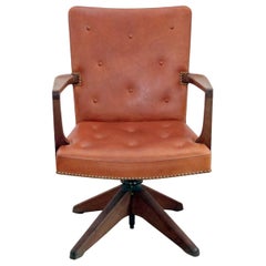 Rare Executive Desk Chair in Walnut, Brass and Leather, Palle Suenson, 1940s