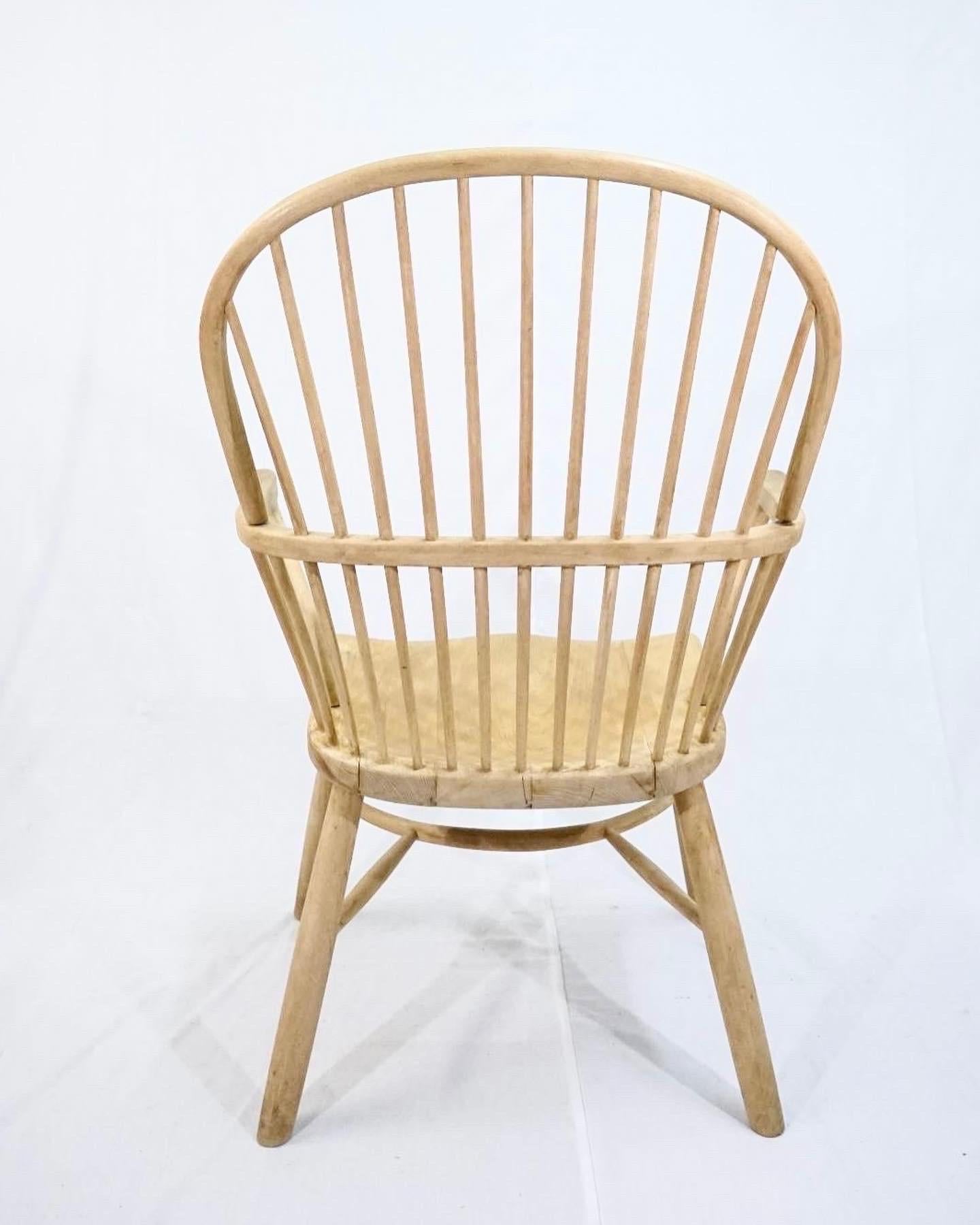 Oiled Palle Suenson Windsor Chair in Solid Beech Wood Produced by Fritz Hansen