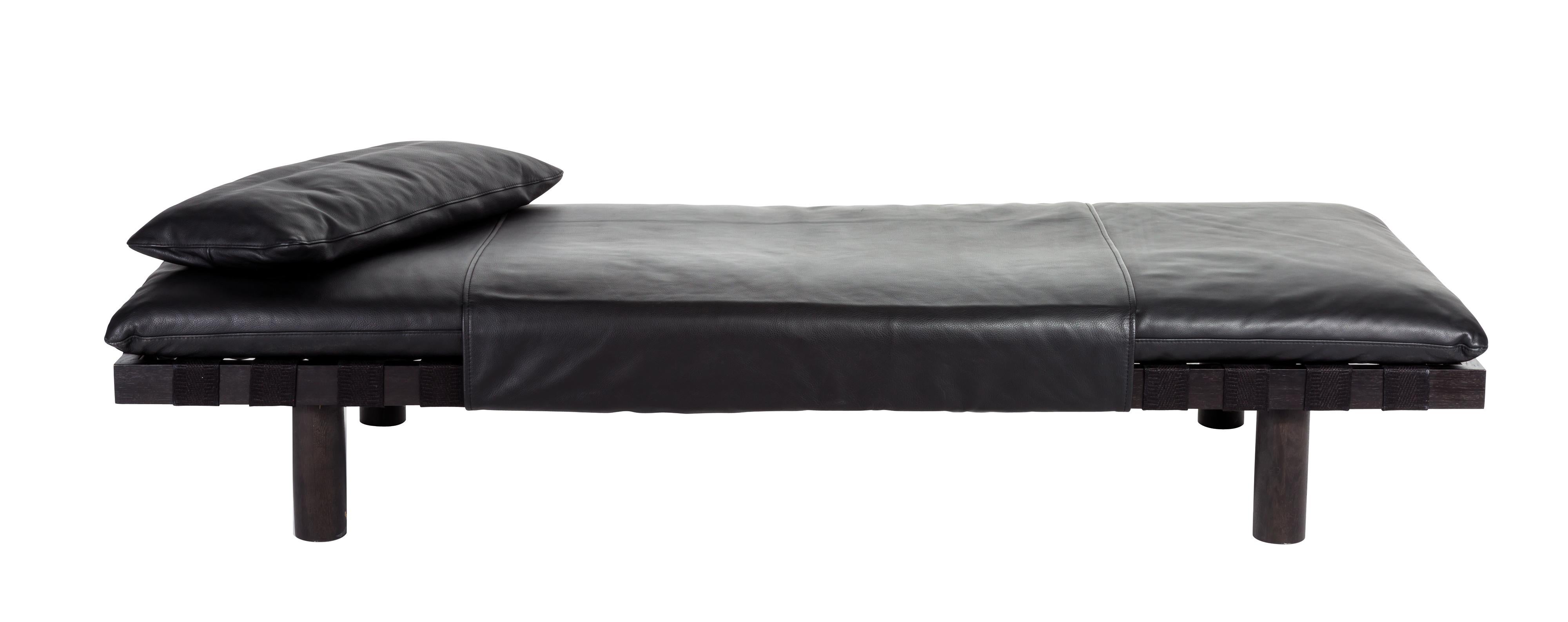Pallet black leather black day bed by Pulpo
Dimensions: D200 x W80 x H29 cm
Materials: fabric/leather, foam and wood

Also available in different colours and finishes.

Thinking about the first significant furniture for pulpo with the typical