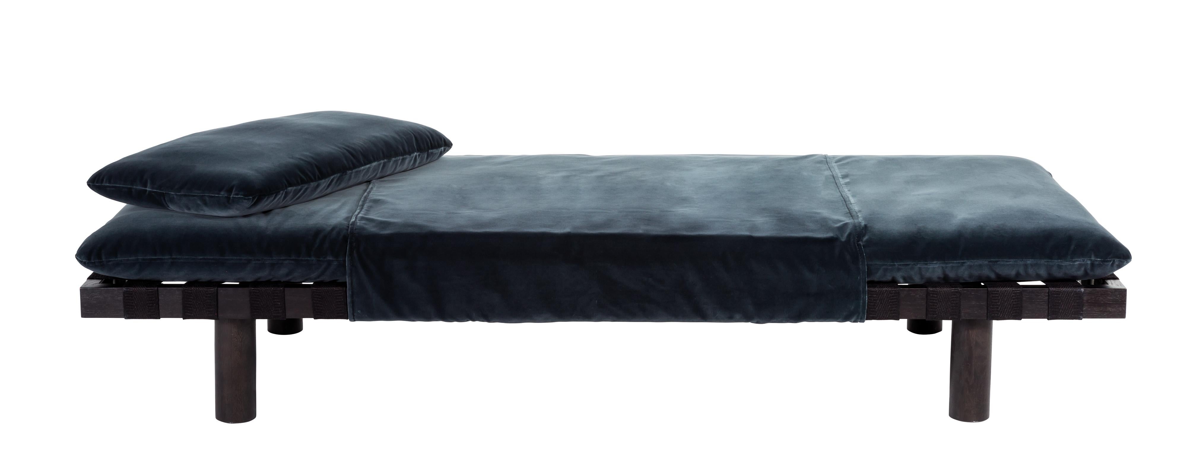 Pallet Black Leather Nature Day Bed by Pulpo For Sale 6