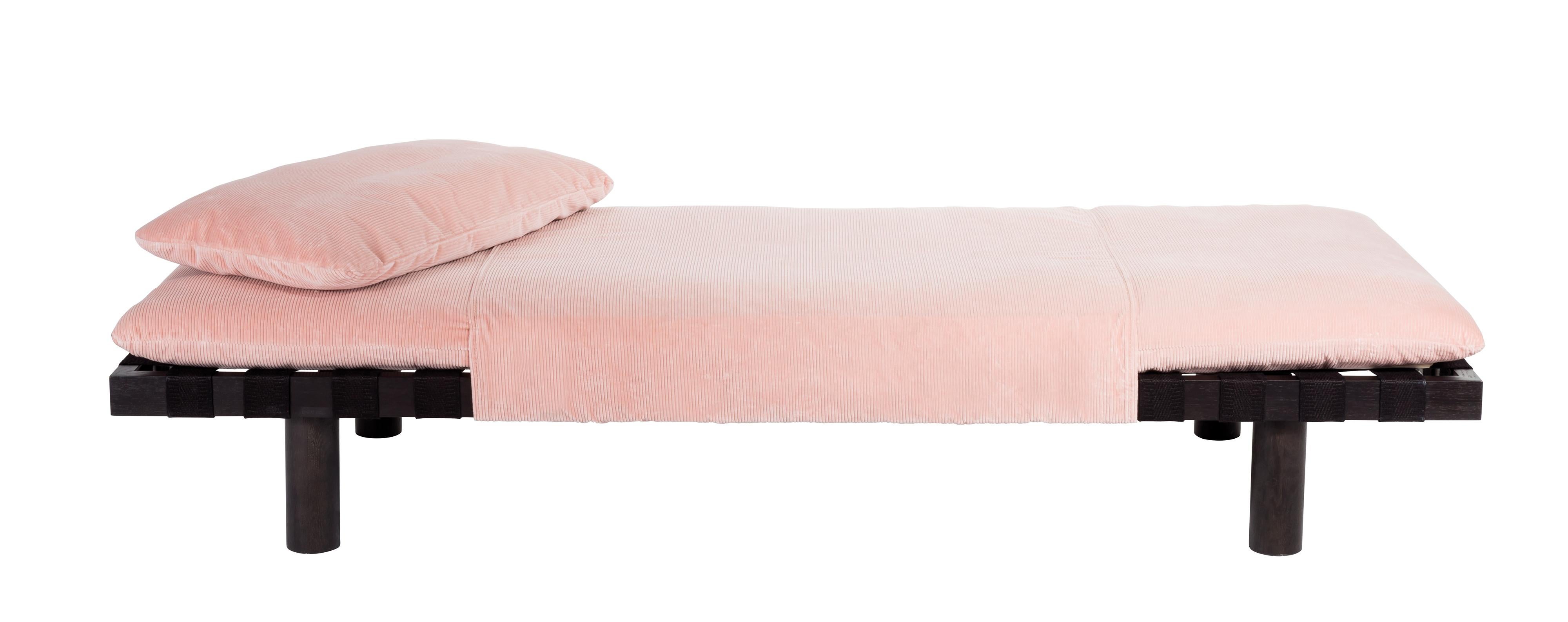 Pallet Dirty Pink Velvet Black Day Bed by Pulpo 4