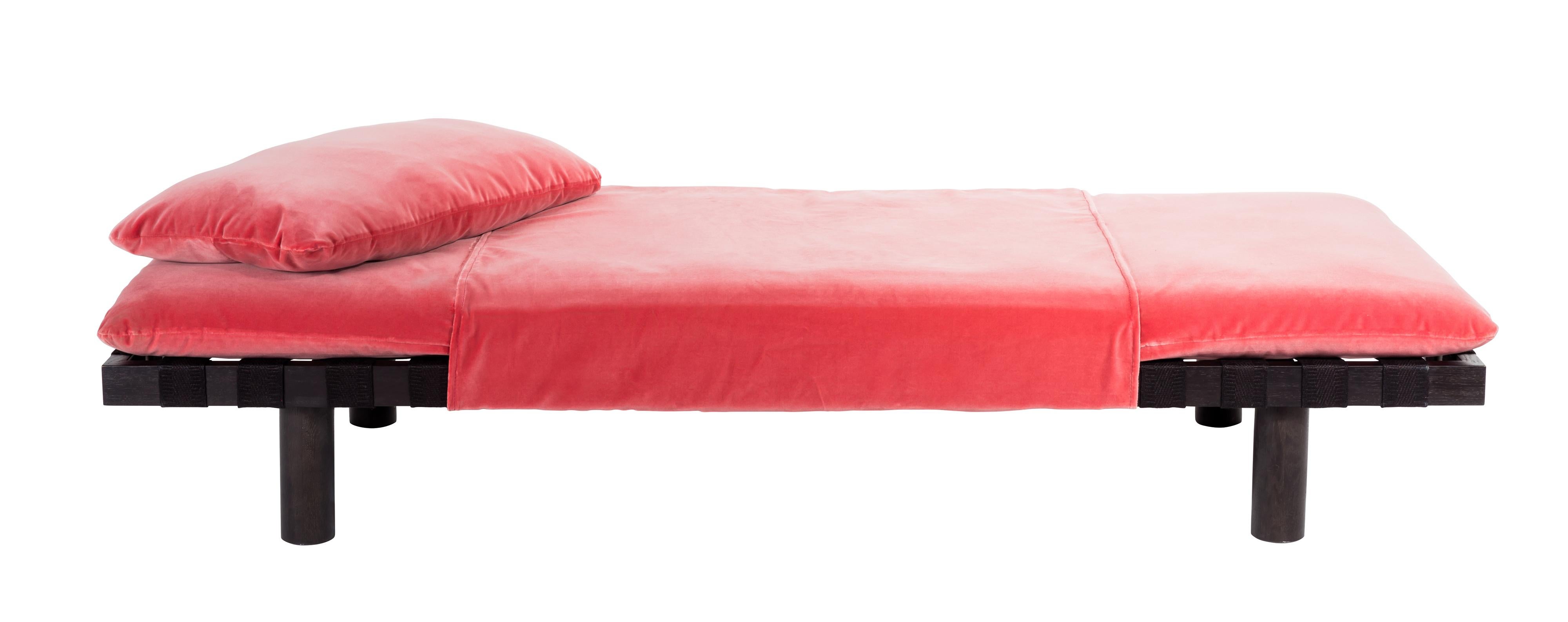 Pallet dirty pink velvet black daybed by Pulpo
Dimensions: D200 x W80 x H29 cm
Materials: Fabric/leather, foam and wood.

Also available in different colours and finishes. 

Thinking about the first significant furniture for pulpo with the